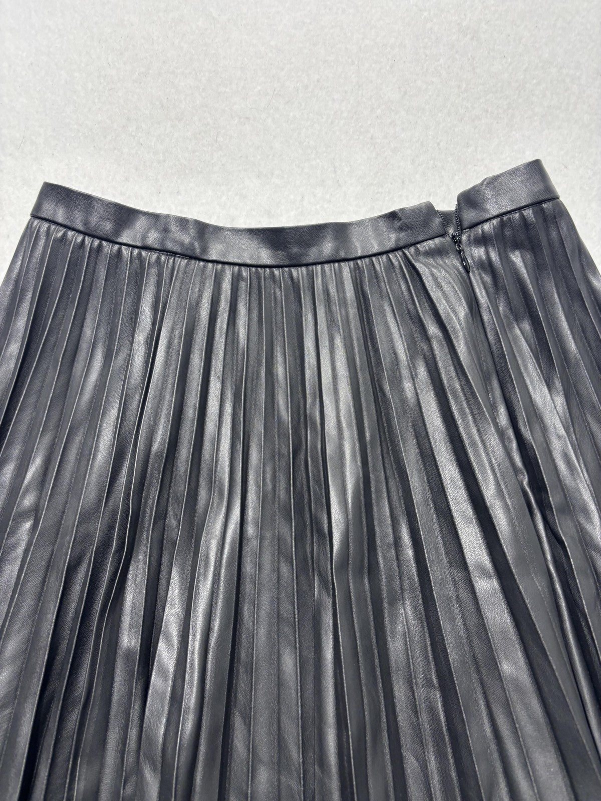 French Connection Skirt Womens 6 Black Faux Leather Pleated Mini Skater Party