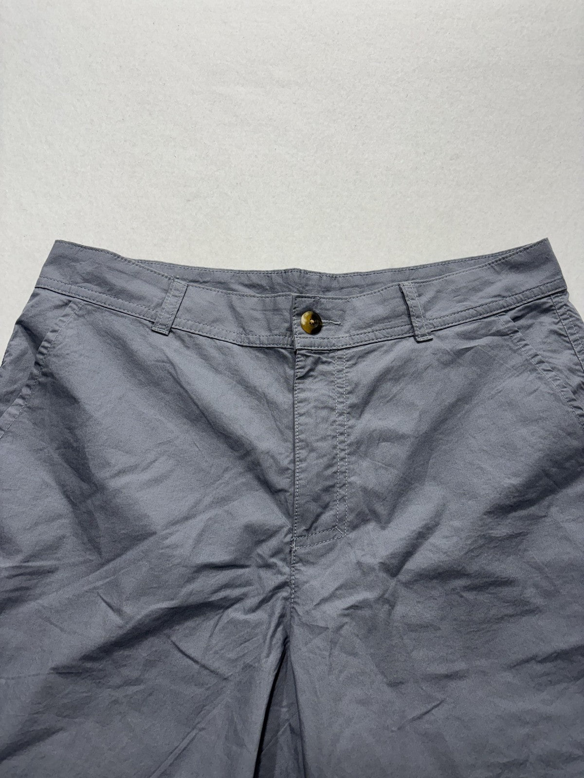 Columbia Chino Shorts Mens 32 Gray 10" Inseam Lined Lightweight Travel Casual