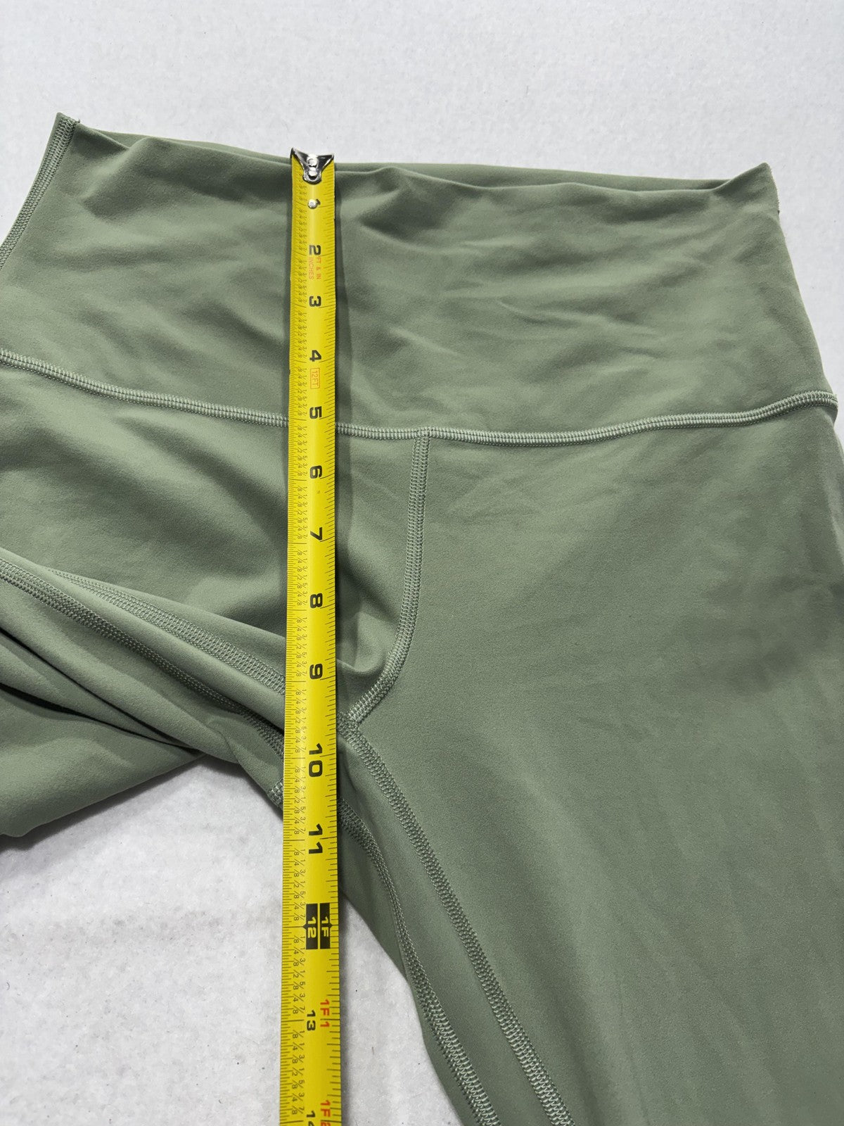 Lululemon Leggings Womens 8 Green High Rise 26" Inseam Ankle Yoga Stretch