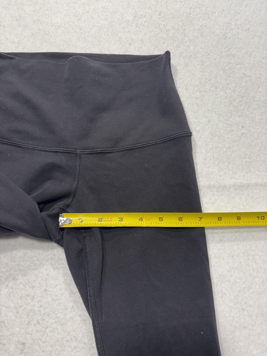 Lululemon Leggings Womens 2 Black High Rise 22" Inseam Cropped Yoga Stretch