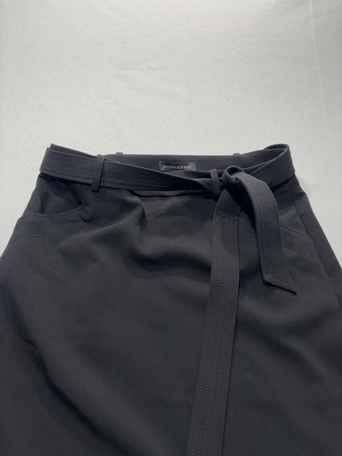 Banana Republic Skirt Womens 6 Black Belted Stretch Knee Length Pencil Work