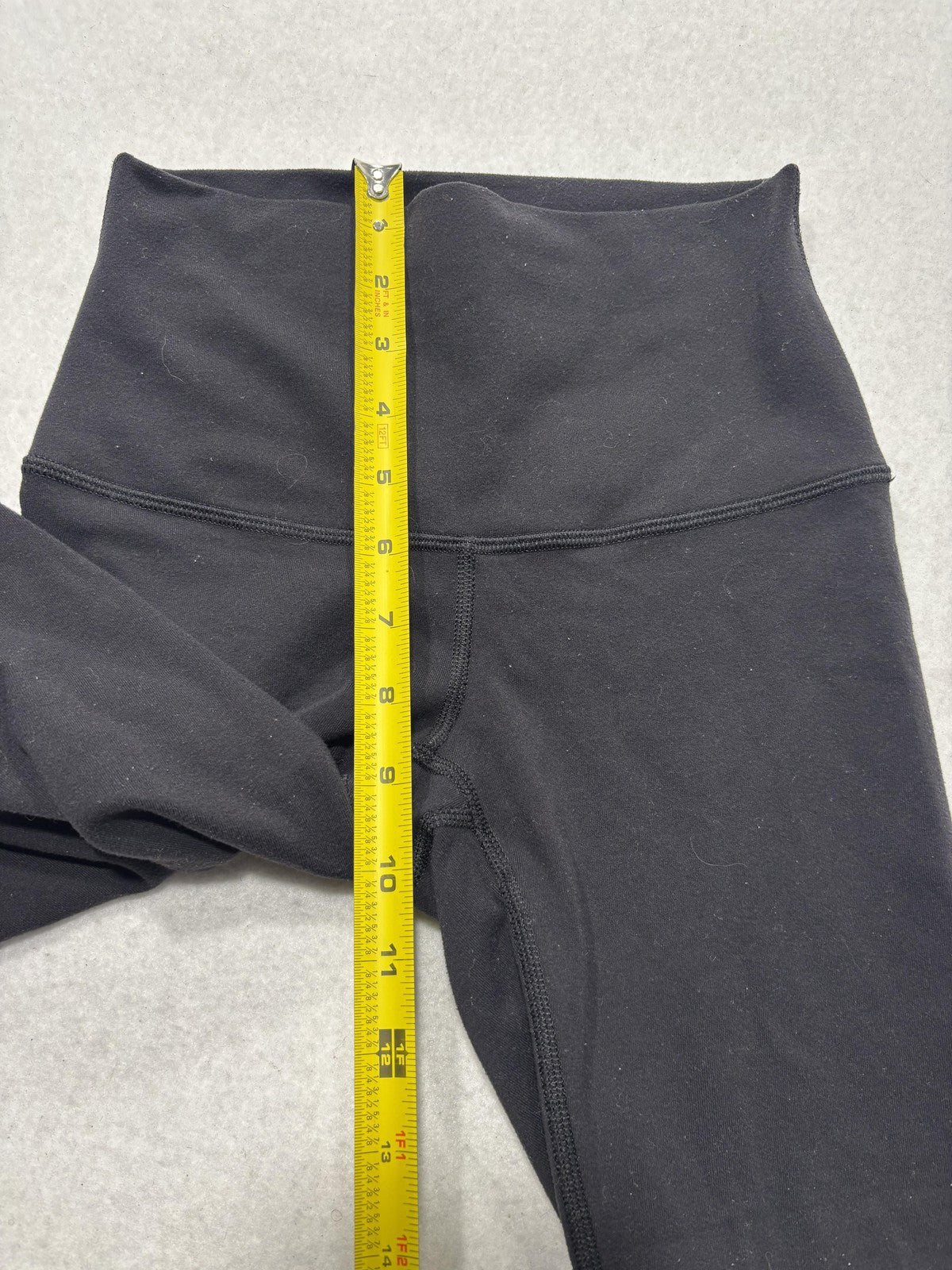 Lululemon Leggings Womens 2 Black High Rise 22" Inseam Cropped Yoga Stretch