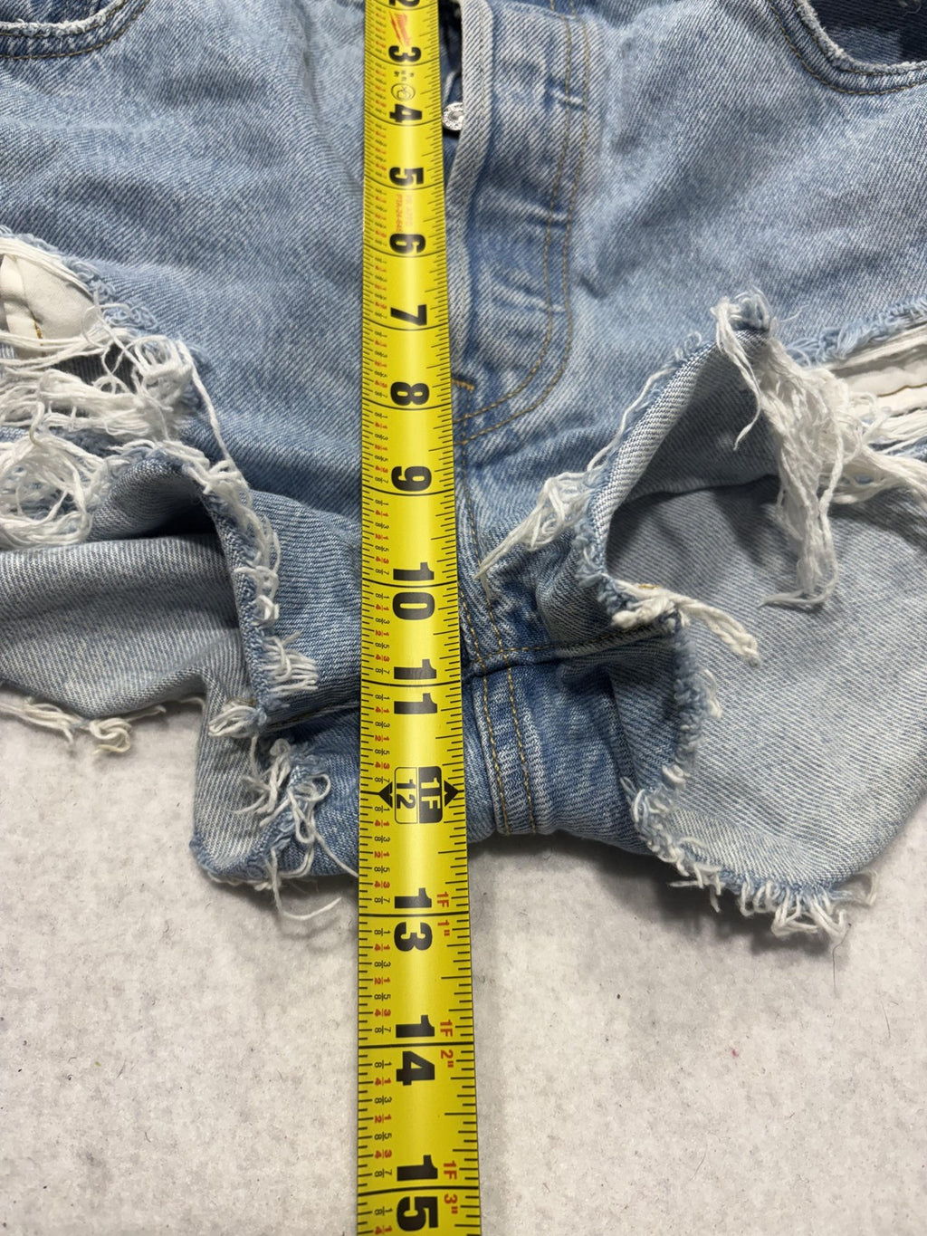Levi's 501 Shorts Womens 8 Blue Denim High Rise Distressed Cut Off A00432