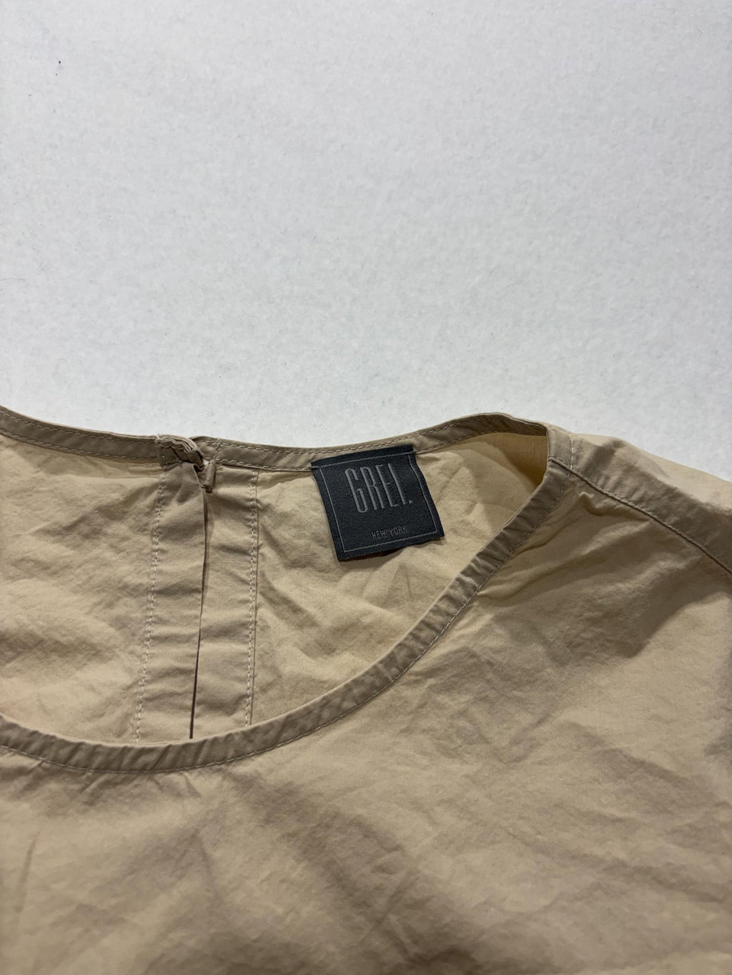 GREI. Blouse Womens 2 Beige Round Neck Short Balloon Sleeve Cotton Relaxed Top