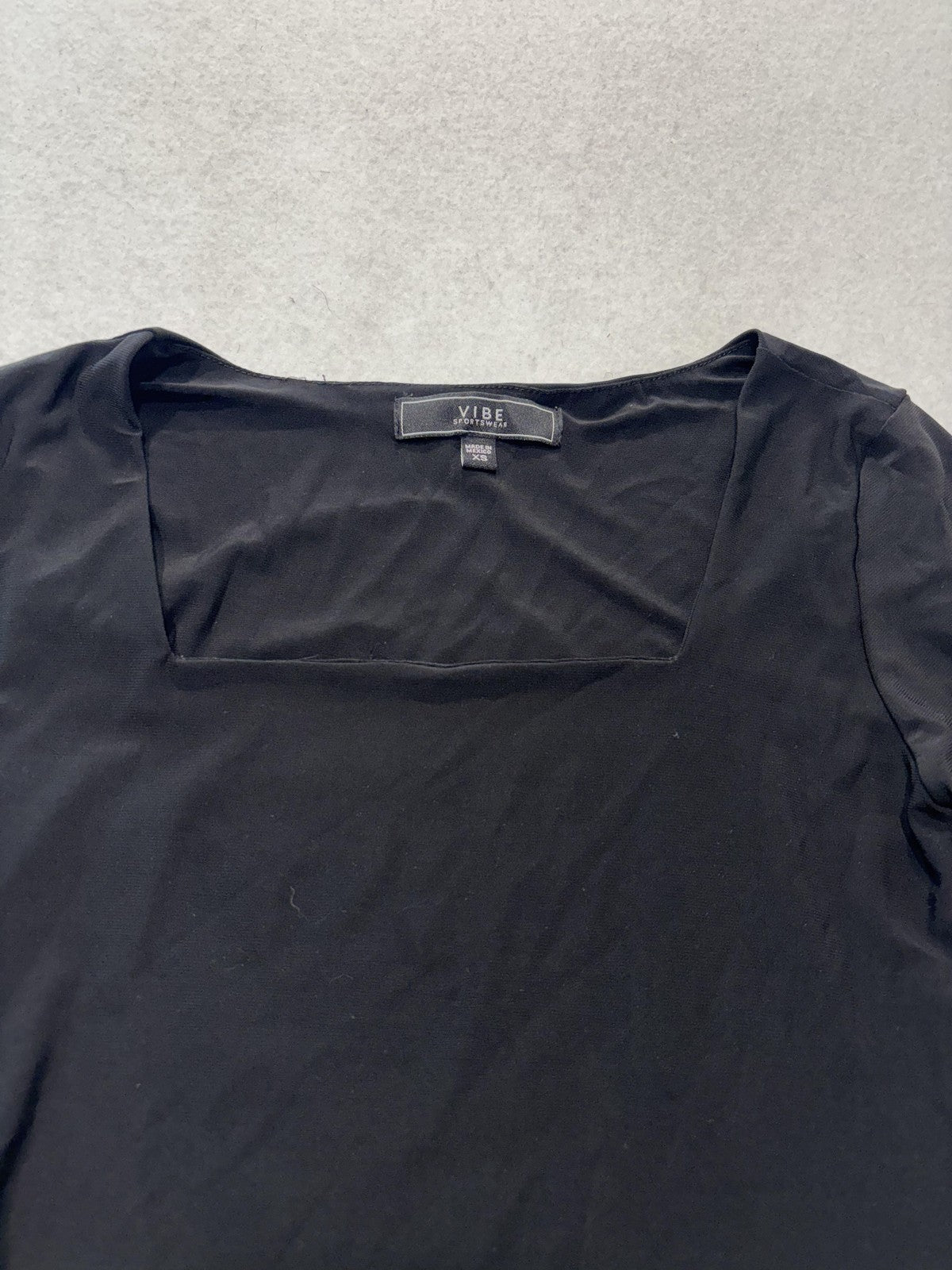 Vibe Sportswear Shirt Womens XS Black Square Neck Short Sleeve Tee Basic Stretch