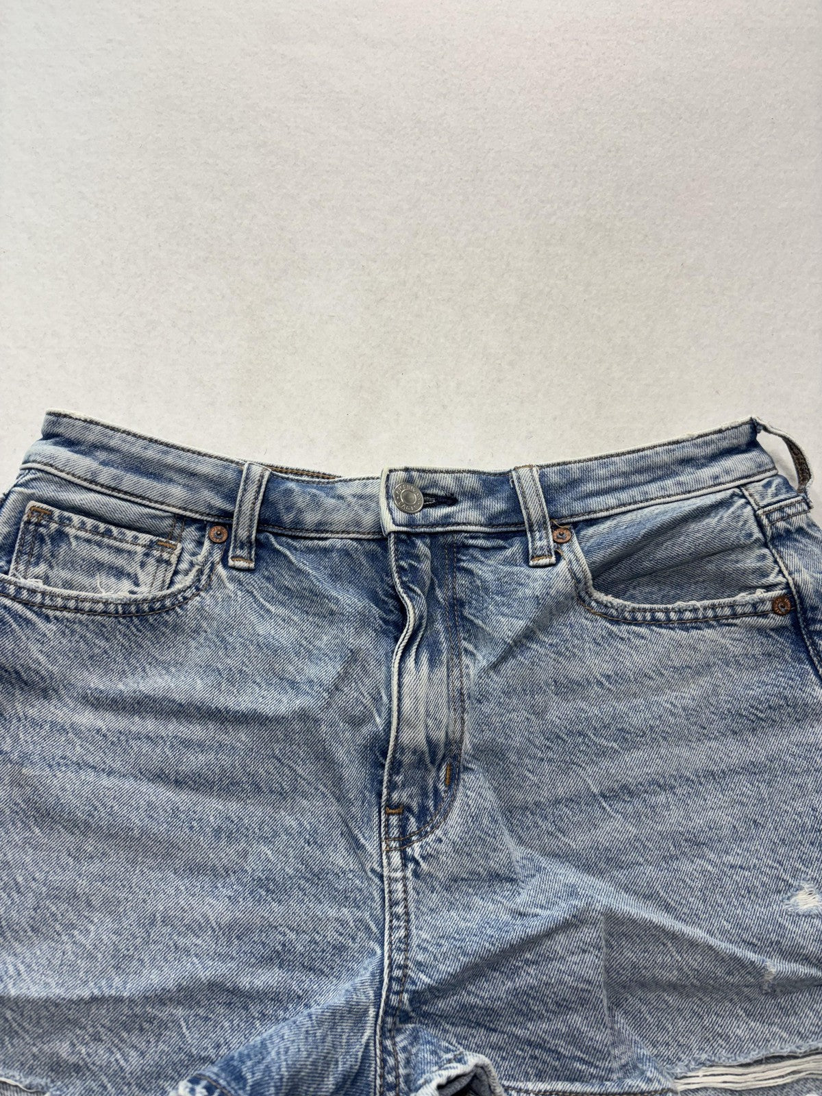 American Eagle Womens 8 Blue Denim Cut Off Raw Hem Shorts AEM120605U9A