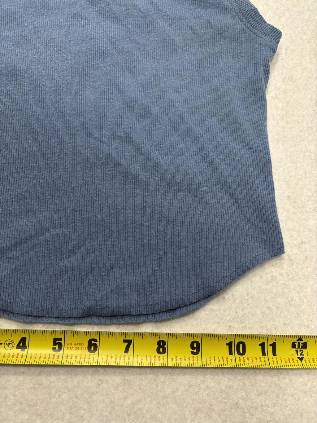 American Eagle Outfitters Tank Womens Medium Blue Crew Neck Ribbed Knit Basic