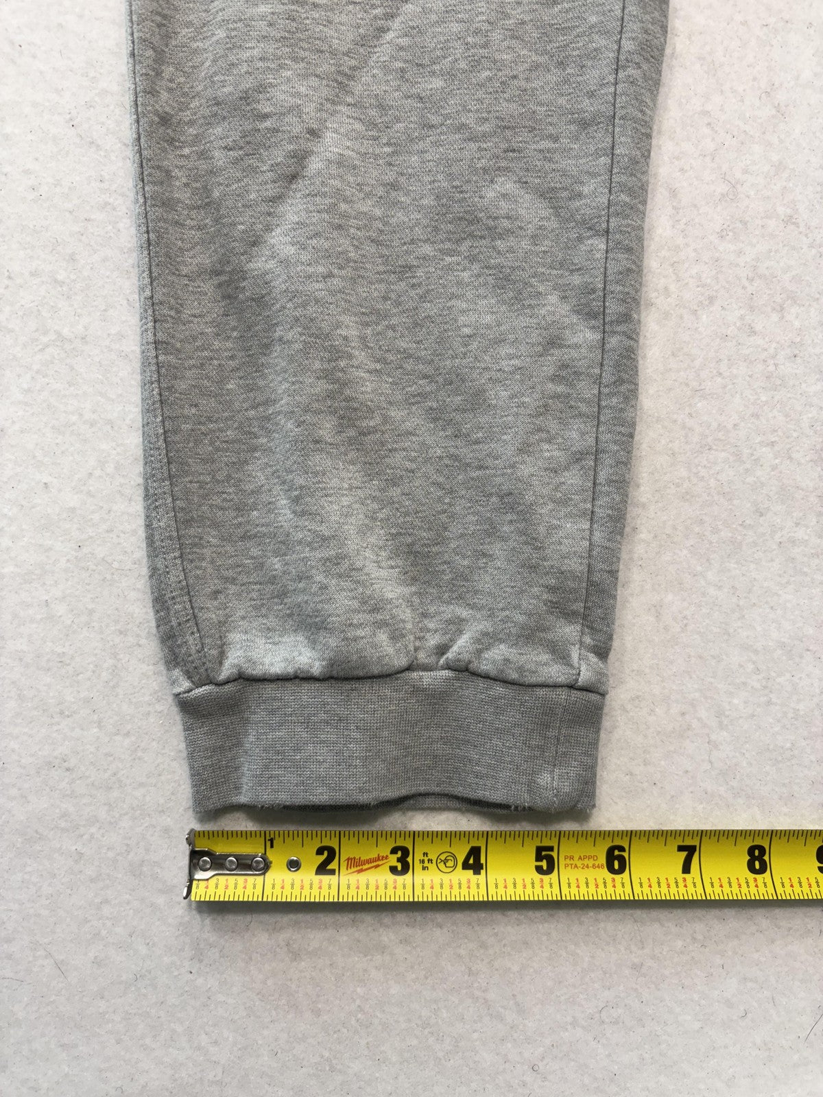 Nike Jogger Pants Mens XL Gray Fleece Elastic Waist Tapered Athletic Pockets
