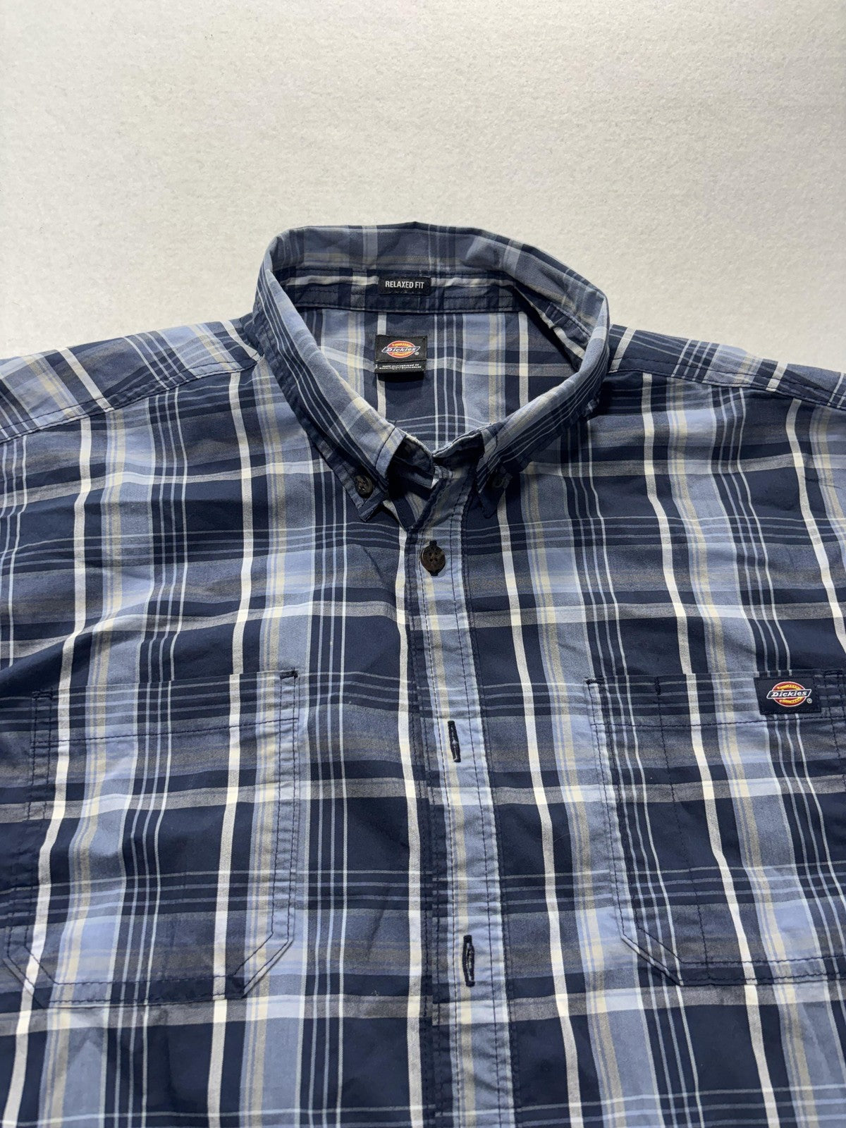 Dickies Shirt Mens XL Blue Plaid Short Sleeve Button Up Relaxed Fit Casual
