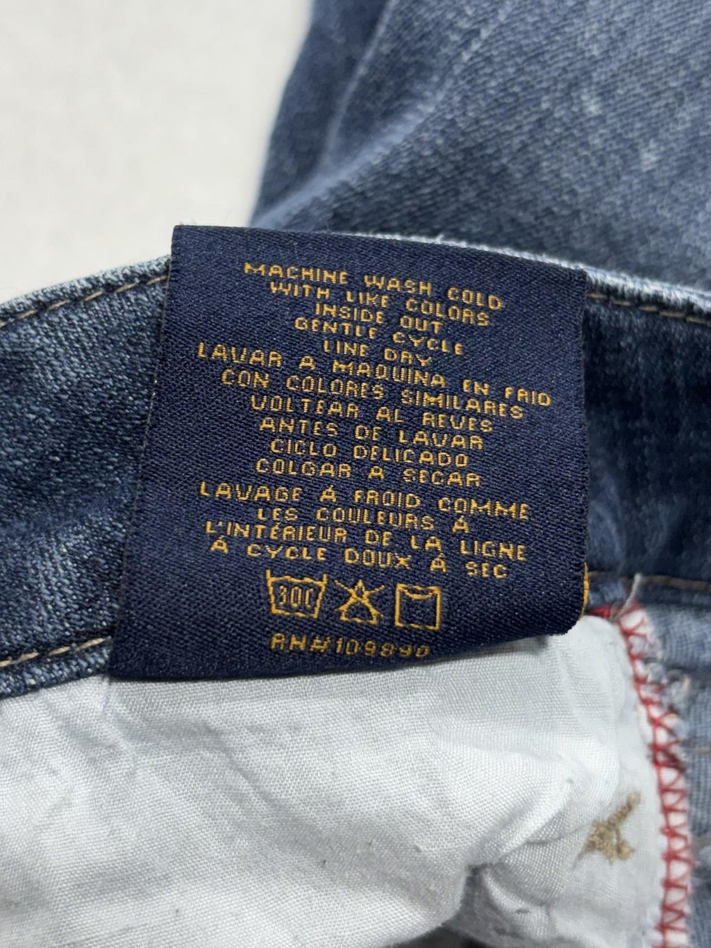 Seven7 Shorts Womens 6 Blue Denim Cut Off Raw Hem Stretch Embroidered Pockets
