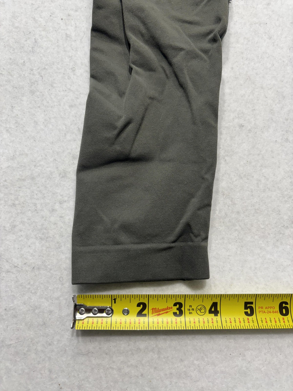 Halara Leggings Womens Medium Green High Rise 23 Inseam Ruched Back Athletic