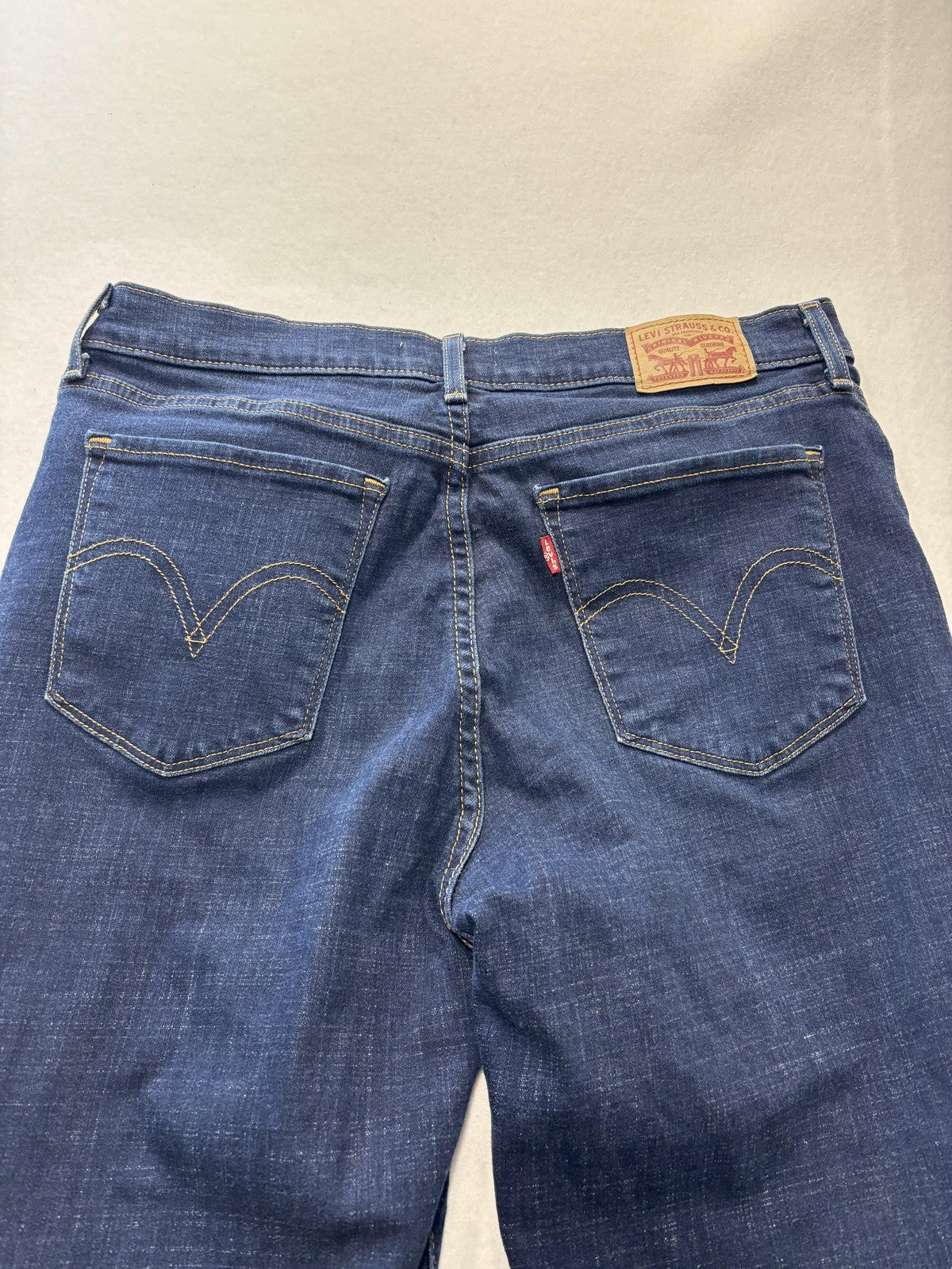 Levi's Classic Straight Jeans Womens 10 Blue Dark Wash Mid Rise Stretch 32x30