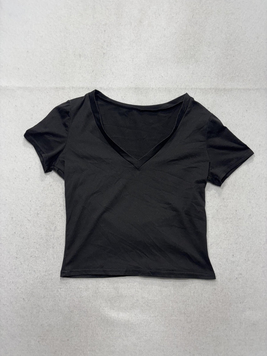 Black V Neck Short Sleeve Cropped Stretch Tee Shirt Womens Medium C187VOV657