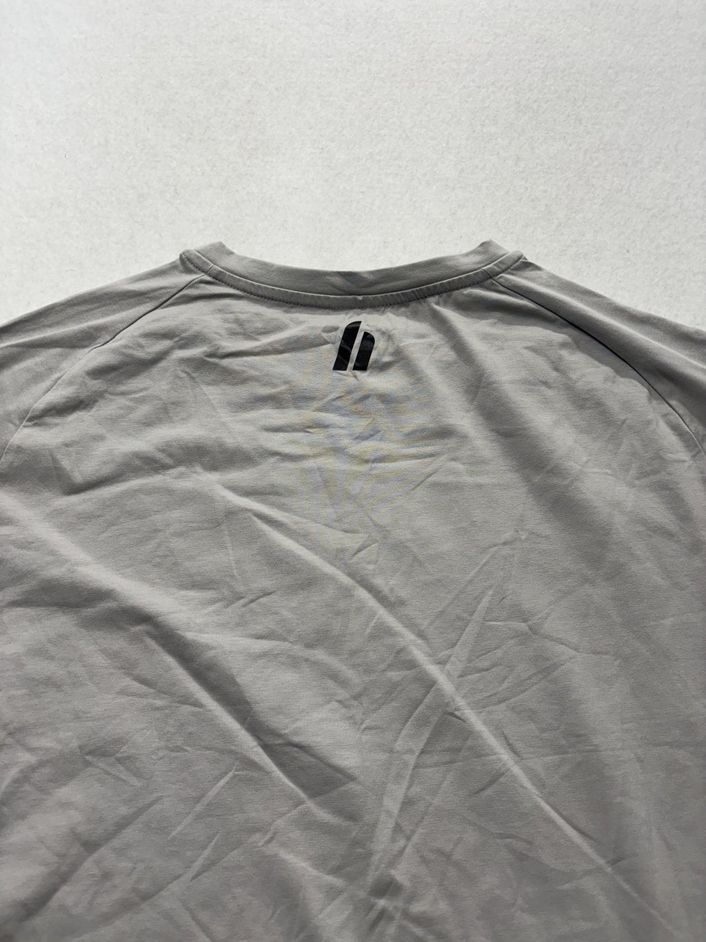 HyprMV Shirt Mens XL Gray Incognito Training Tee Raglan Athletic Gym Stretch