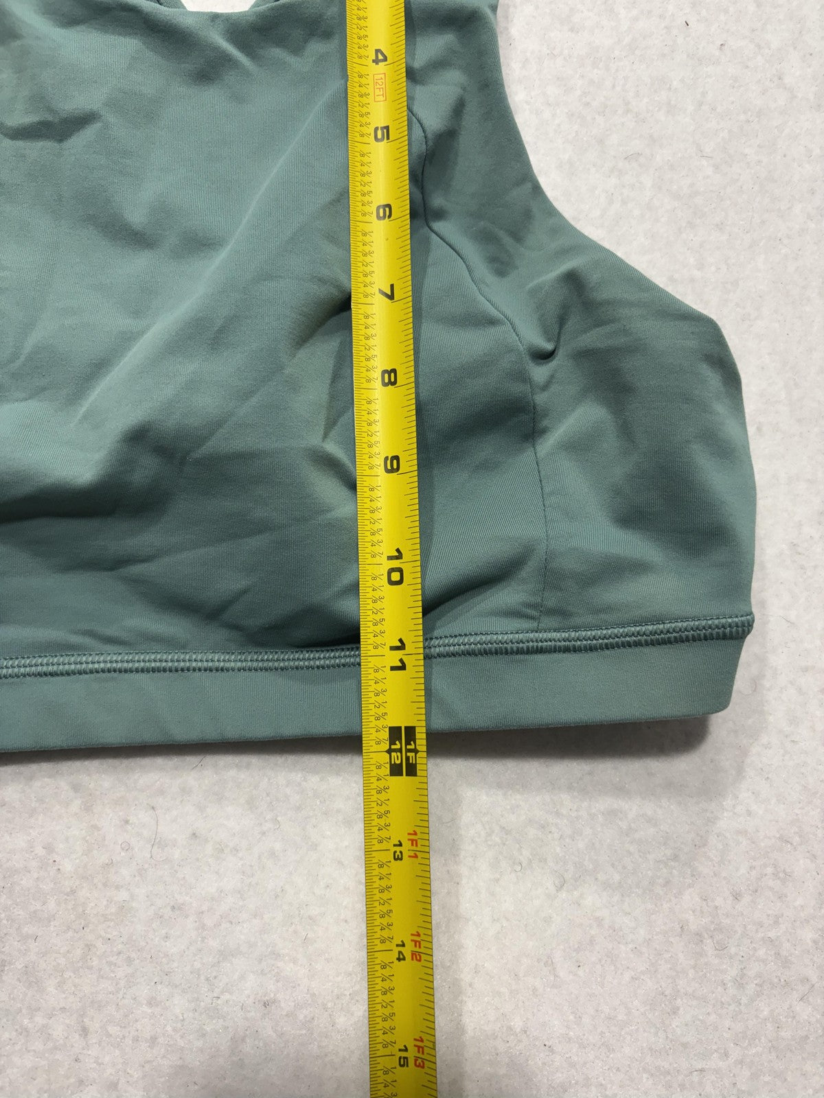 Lululemon Sports Bra Womens 8 Green High Neck Strappy Crossback Yoga Athletic