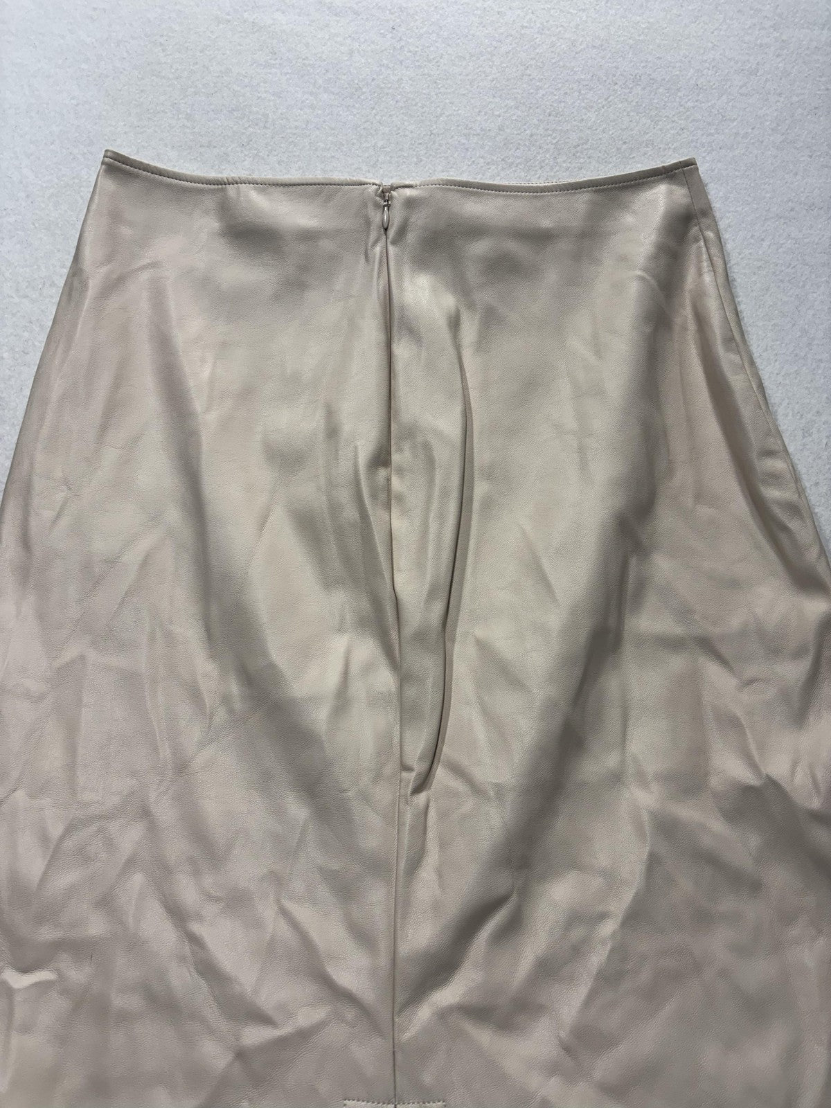 CAMI NYC Skirt Womens L White Faux Leather Midi Pencil Zip Back Slit Bone