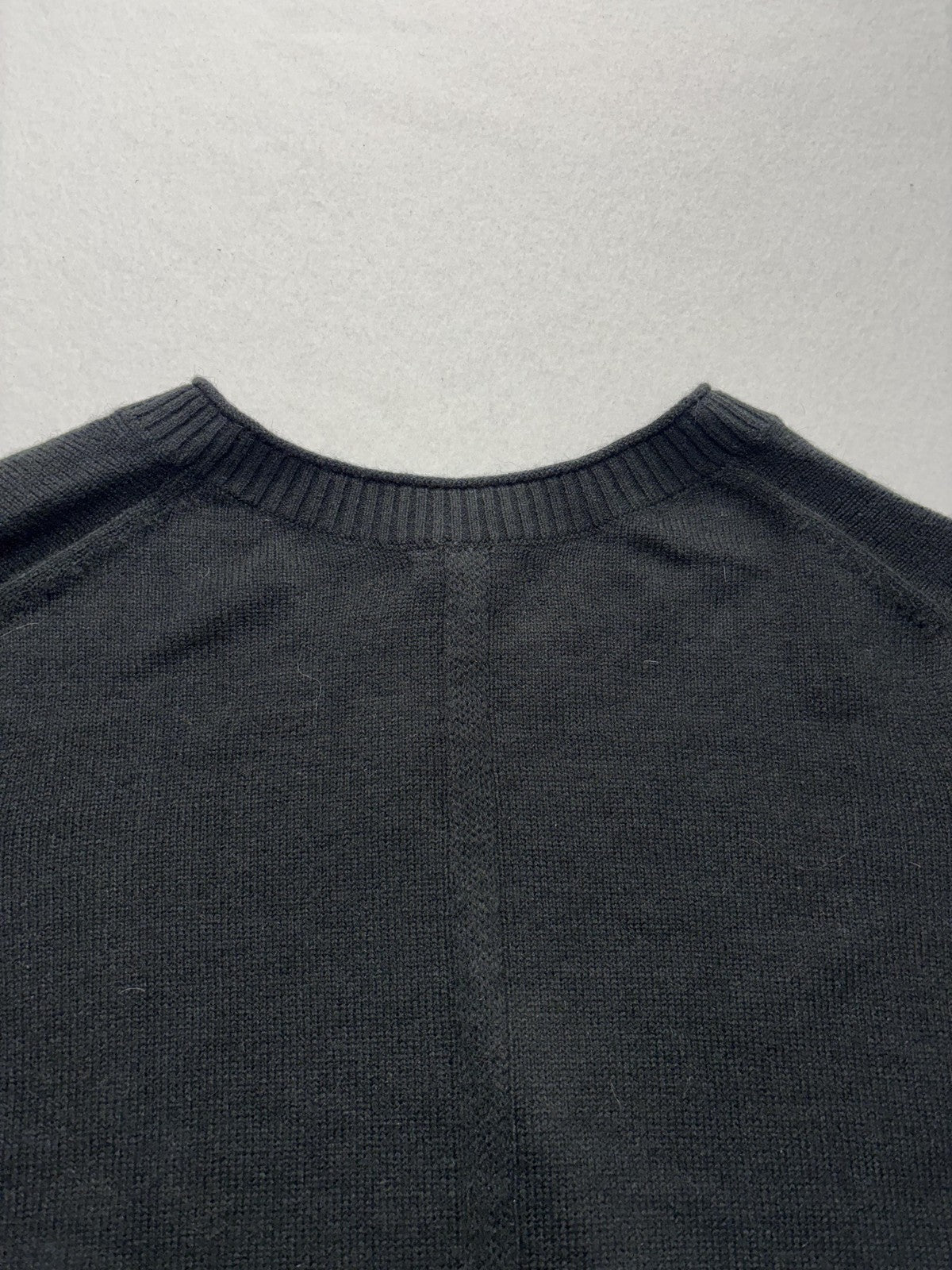 Banana Republic Sweater Mens 2XL Gray V Neck Lightweight Knit Pullover Casual