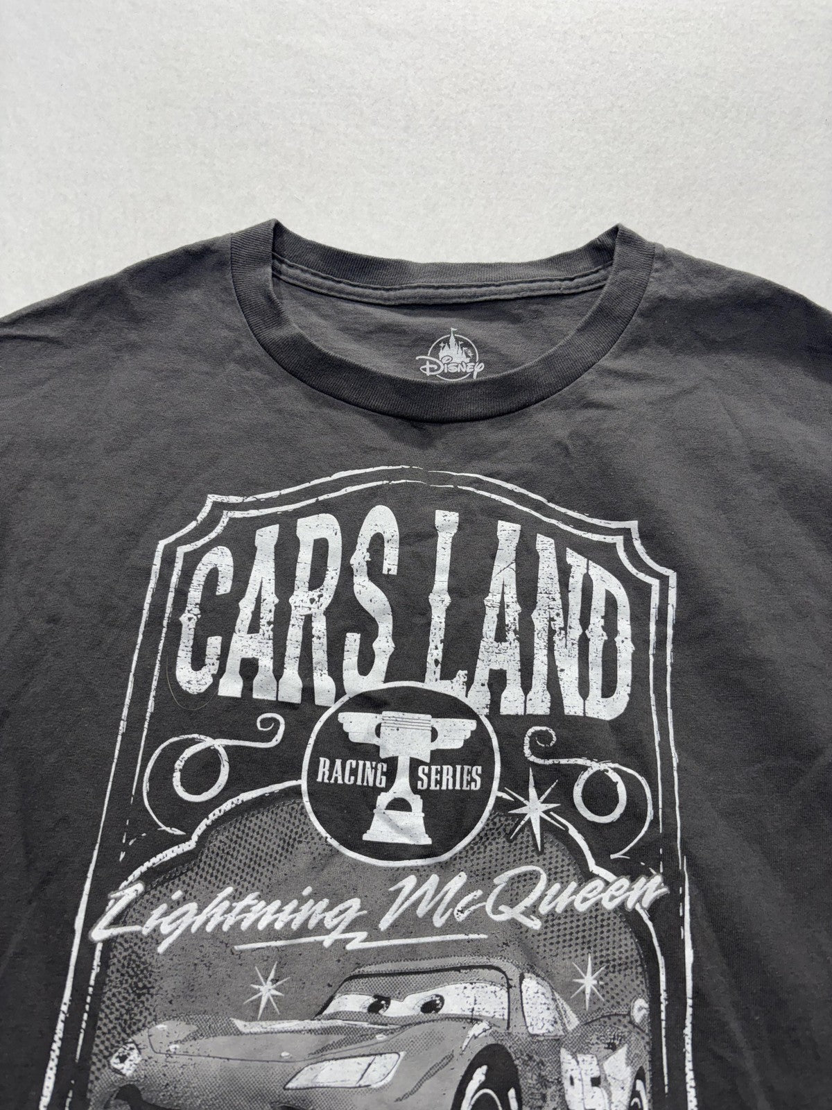 Disney Cars Land Shirt Mens Large Gray Lightning McQueen Classic Graphic Tee