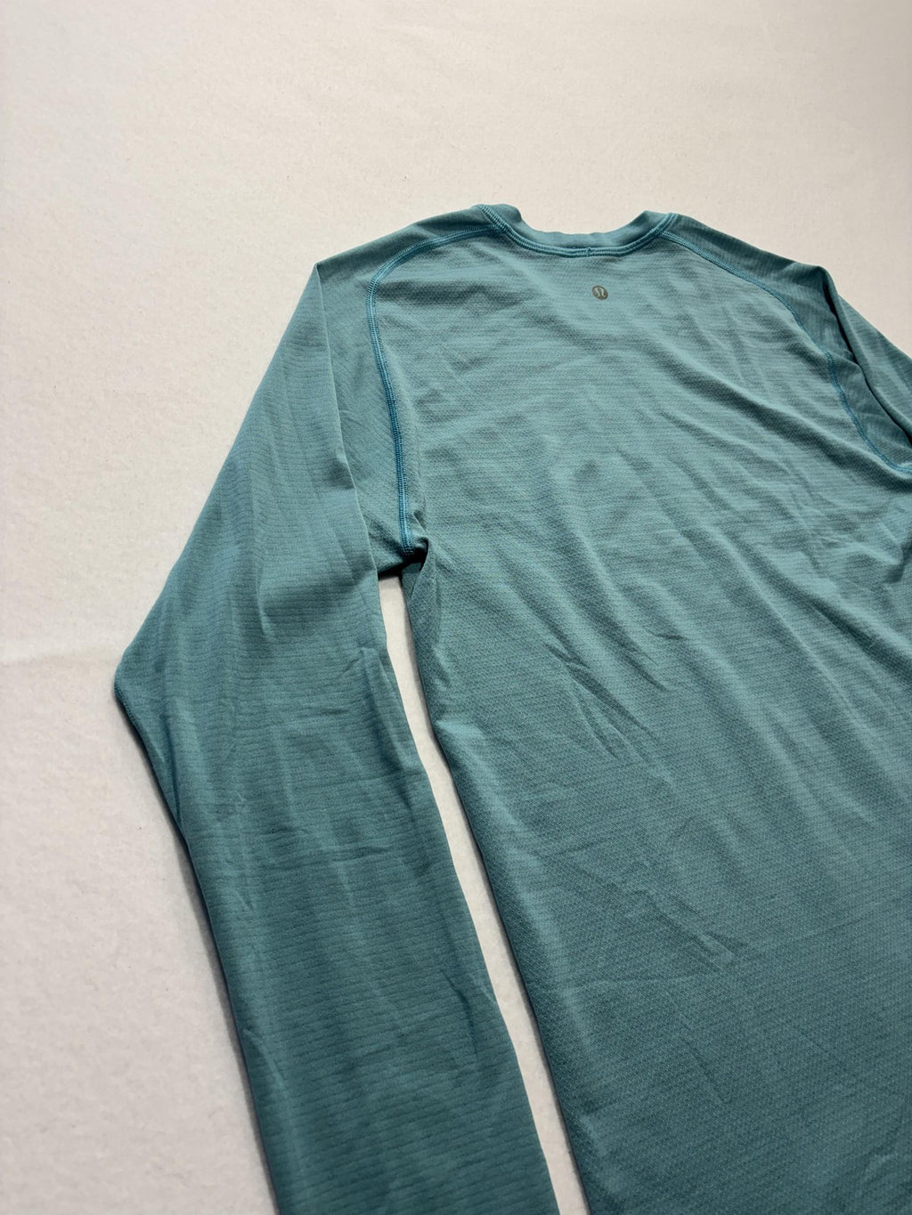 Lululemon Shirt Mens Medium Blue Long Sleeve Lightweight Running Athletic