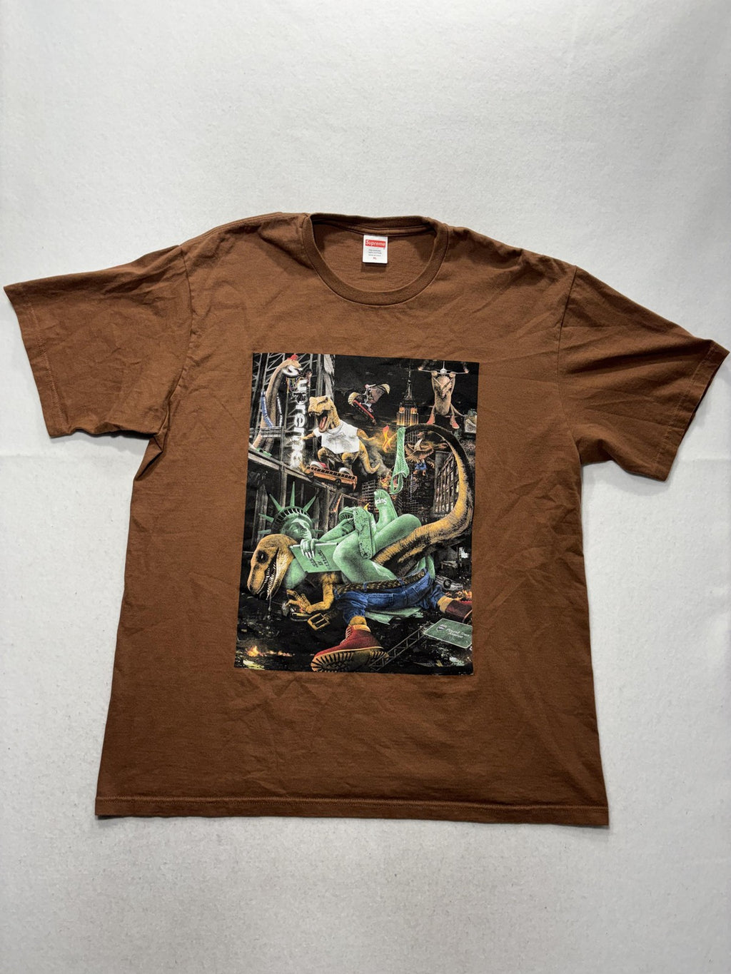 Supreme Shirt Mens XL Brown Dinosaur Statue Of Liberty Graphic Tee City