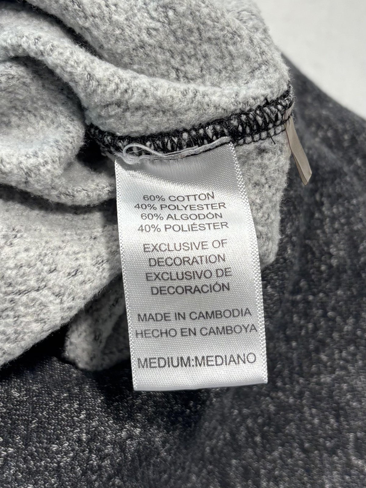 Tommy Bahama Sweatshirt Mens Medium Gray Fleece Crew Neck Pullover Contrast