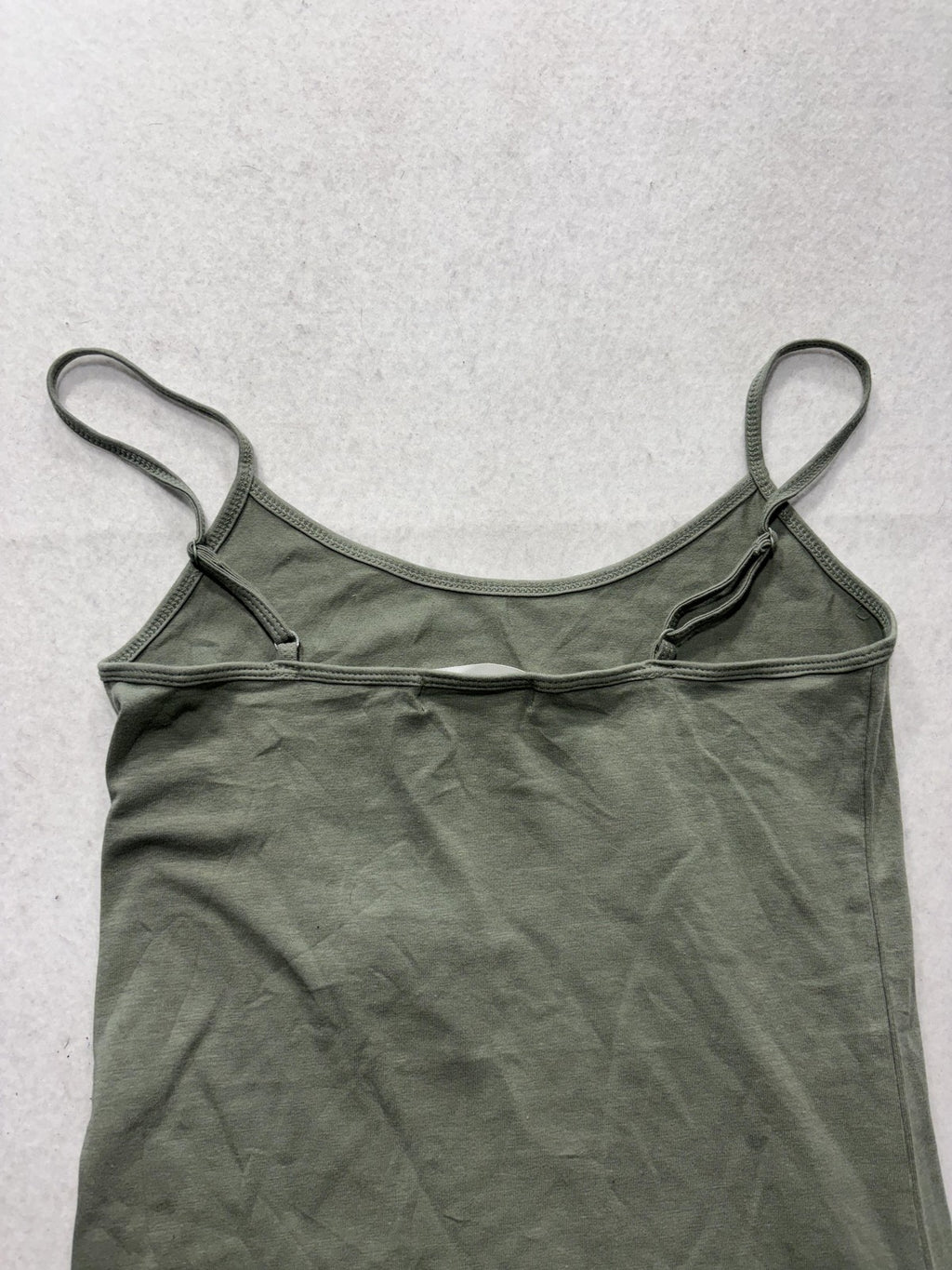 Forever 21 Tank Top Womens Medium Green Scoop Neck Cami Knit Stretch Casual