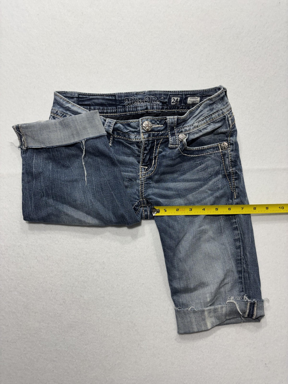 Miss Me Bermuda Shorts Womens 24 Blue Embroidered Rhinestone Denim Cuffed