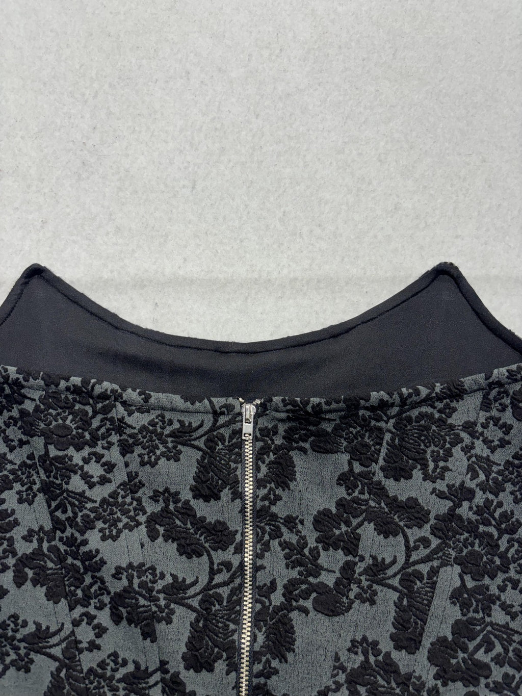By Anthropologie Corset Top Womens XS Black Floral Brocade Zip Back Strapless