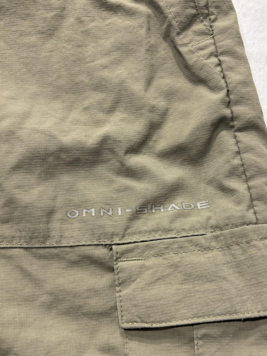 Columbia PFG Omni-Shade Shorts Mens 40 Beige Blood N Guts Fishing Quick Dry