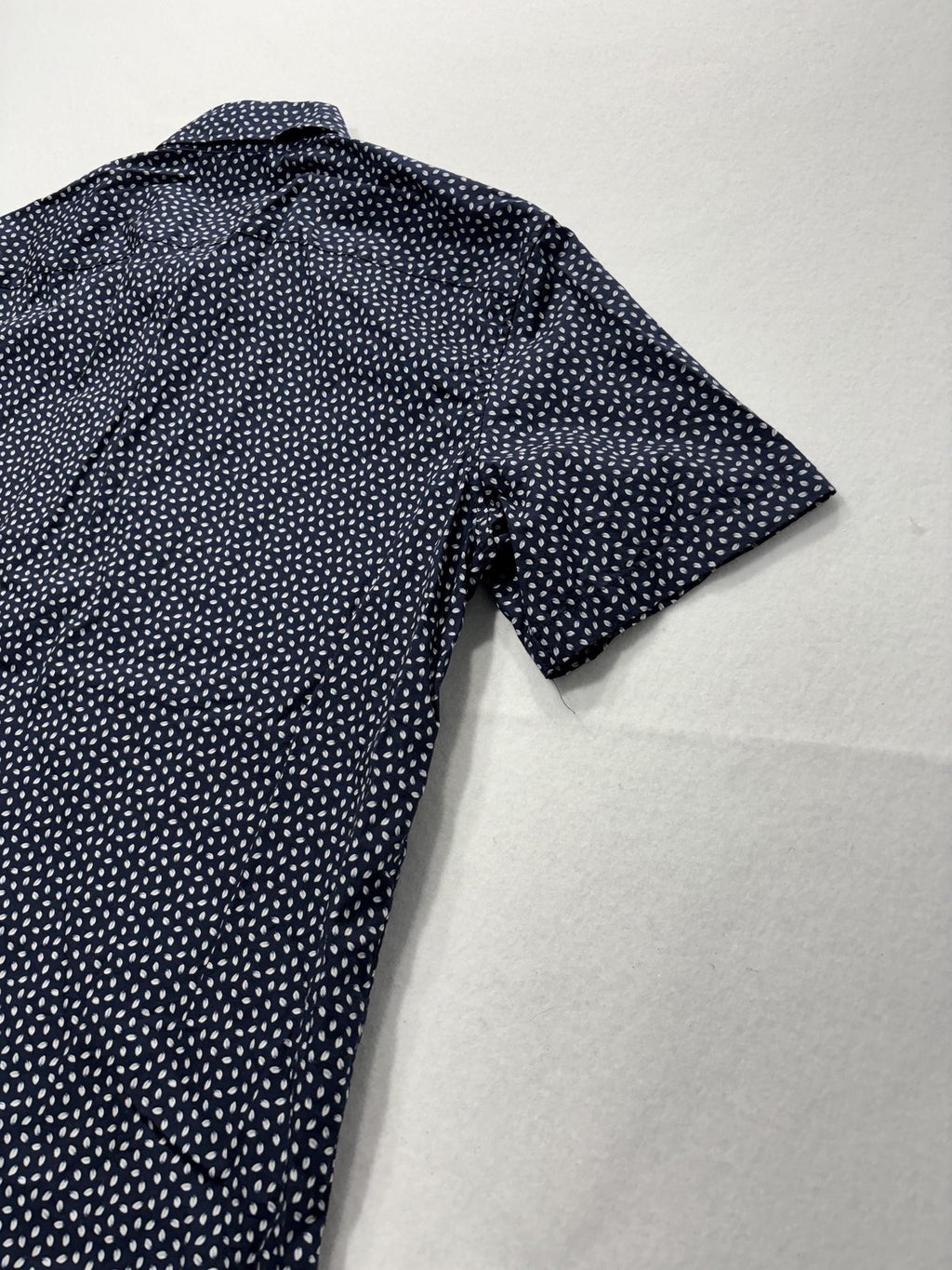 Michael Kors Shirt Mens Medium Blue Geometric Short Sleeve Button Up Slim