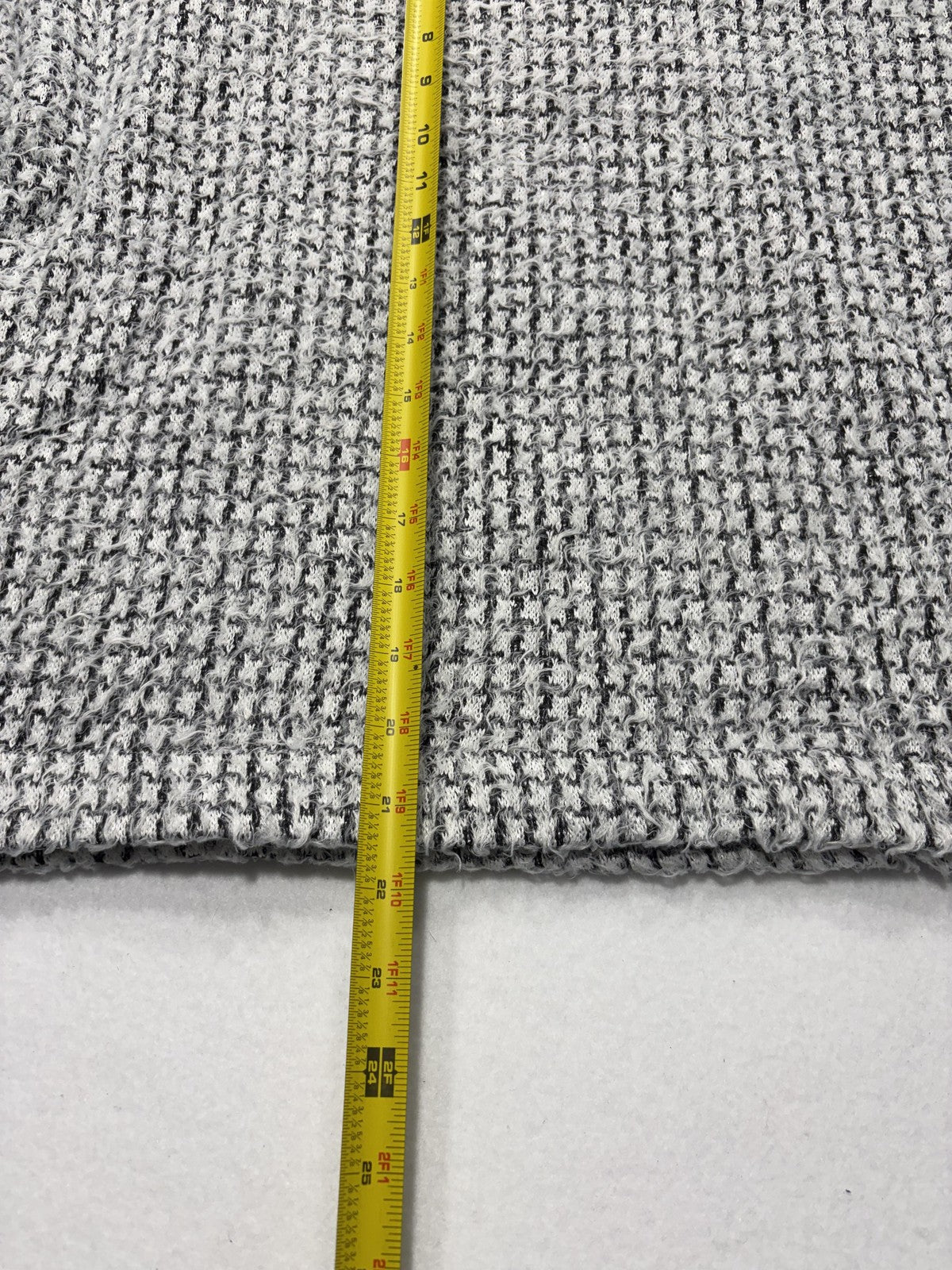 Vince Camuto Sweater Womens Medium Gray Waffle Knit Crew Long Sleeve Pullover
