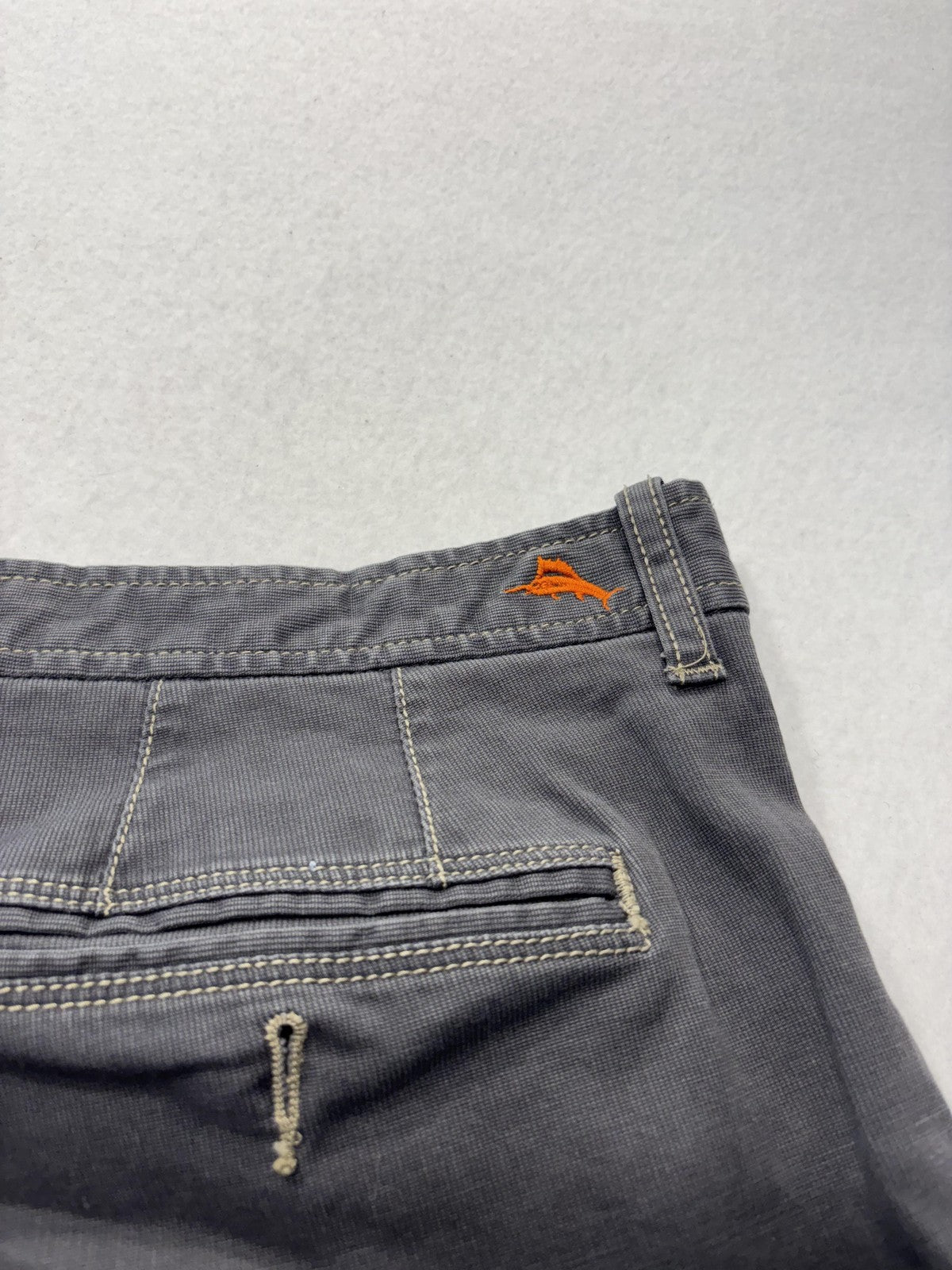 Tommy Bahama Chino Shorts Mens 36 Gray 10" Inseam Flat Front Canvas Casual