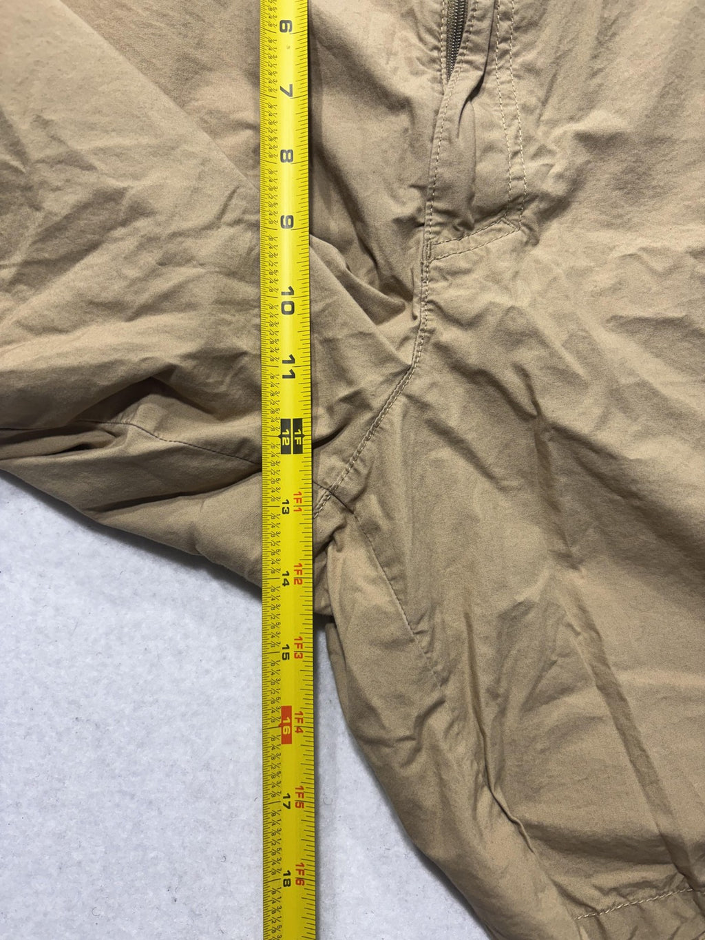 Columbia Chino Shorts Mens 40 Beige 9" Inseam Lightweight Canvas Casual Outdoor
