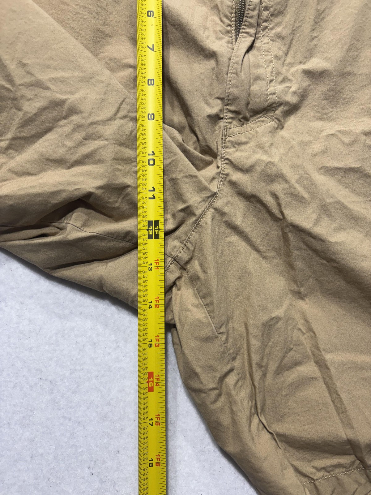 Columbia Chino Shorts Mens 40 Beige 9" Inseam Lightweight Canvas Casual Outdoor