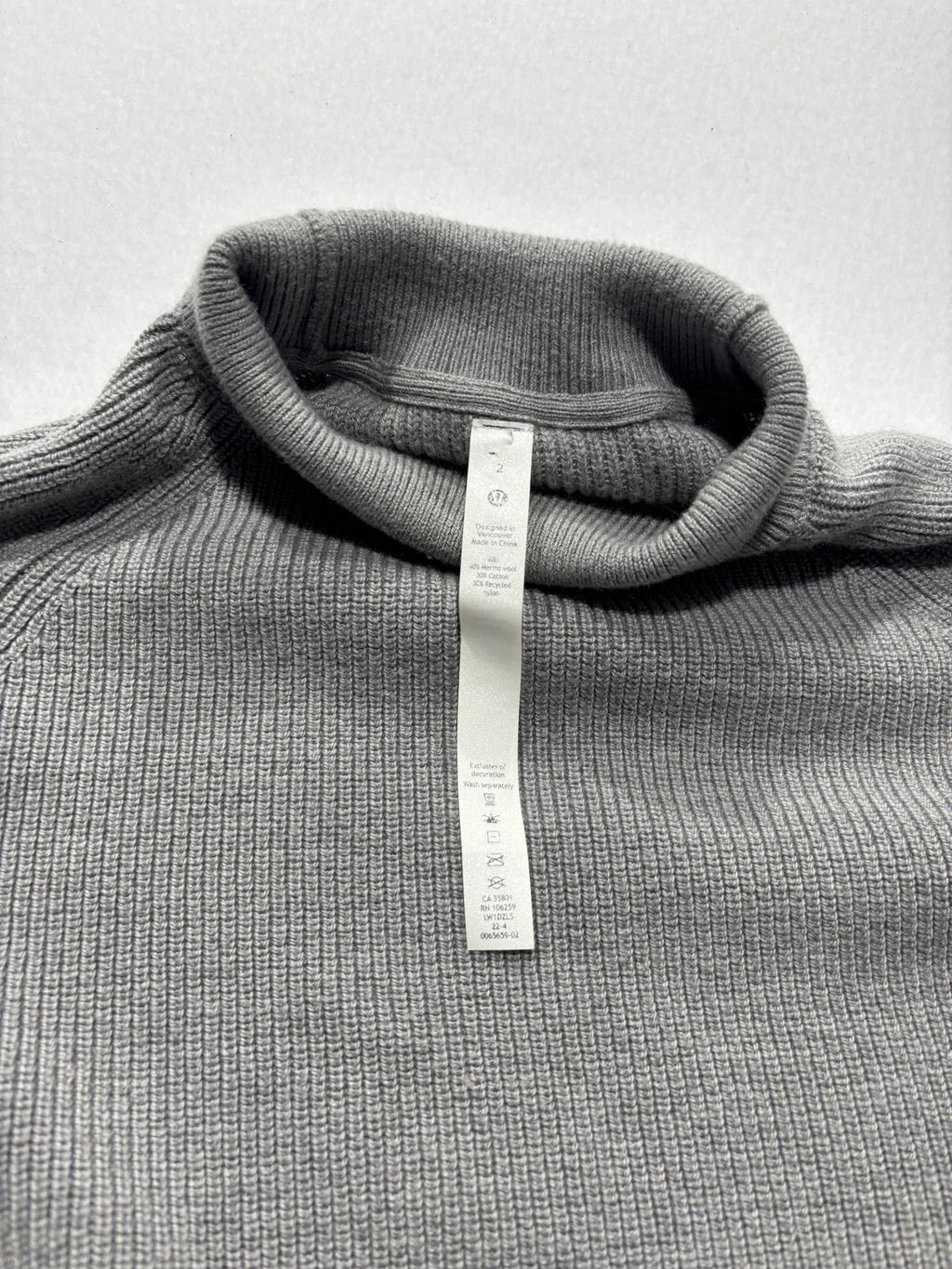 Lululemon Athletica Sweater Womens 2 Gray Mock Neck Long Sleeve Tunic Knit Slim