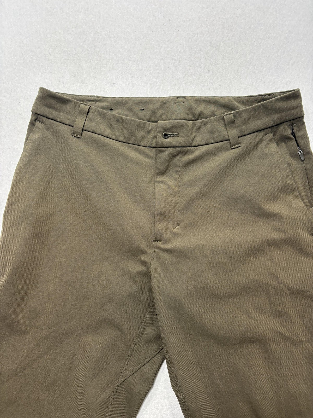 Lululemon Mens Chino Pants 31x32 Green Slim Straight Stretch Casual LM5AEYS