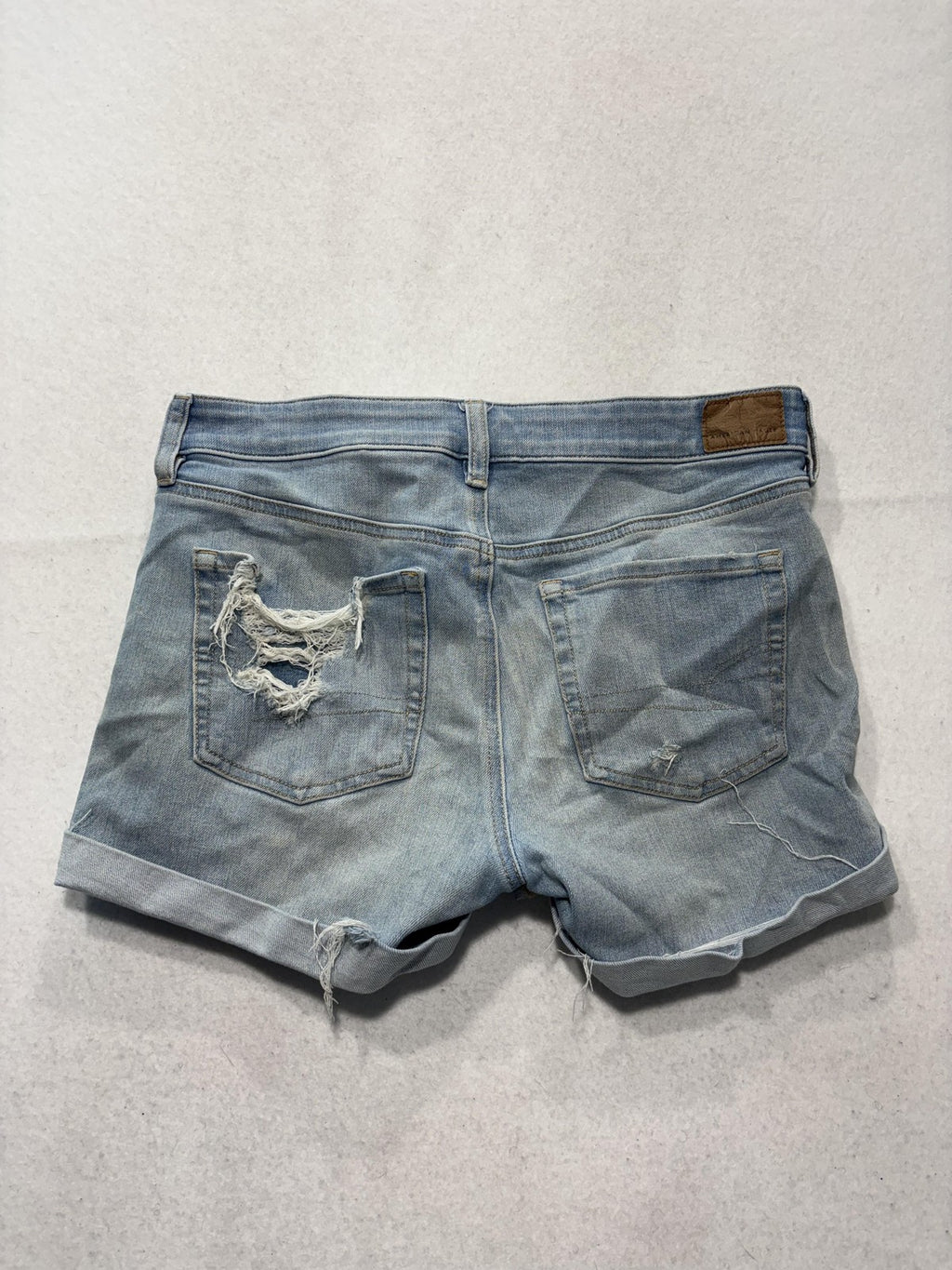 American Eagle Dream Short Womens 8 Blue Distressed Cut Off Denim MIDI