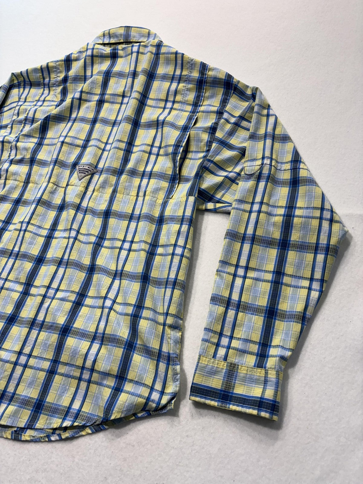 Columbia PFG Shirt Mens Medium Yellow Blue Plaid Long Sleeve Fishing Button Up