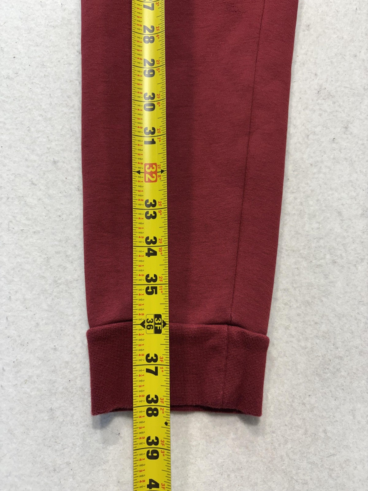 Nike Jogger Pants Mens Large Red Fleece Elastic Waist Zip Pockets Athletic