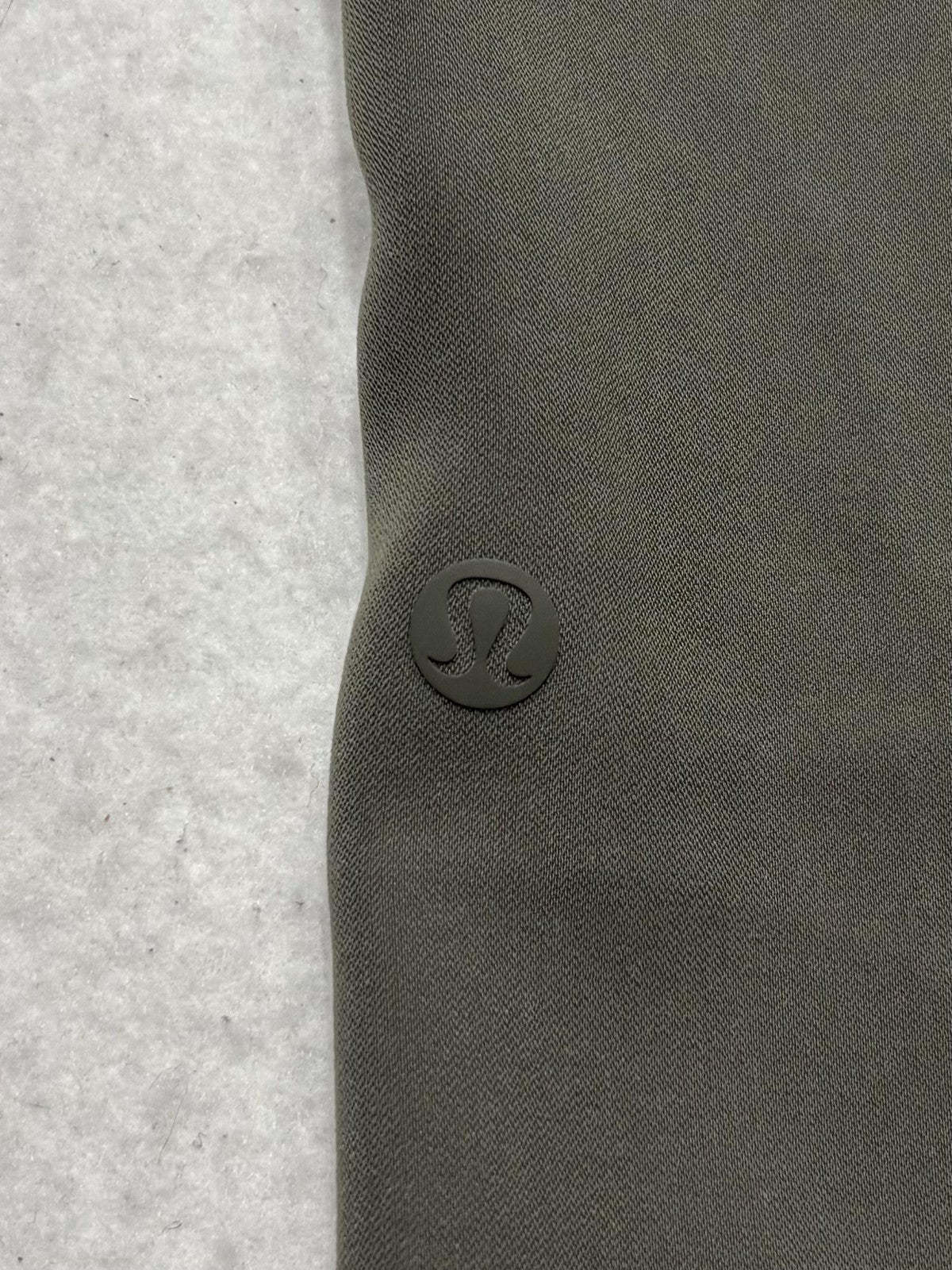 Lululemon Jogger Pants Womens 8 Green Elastic Waist Woven Cuffed Ankle Pockets