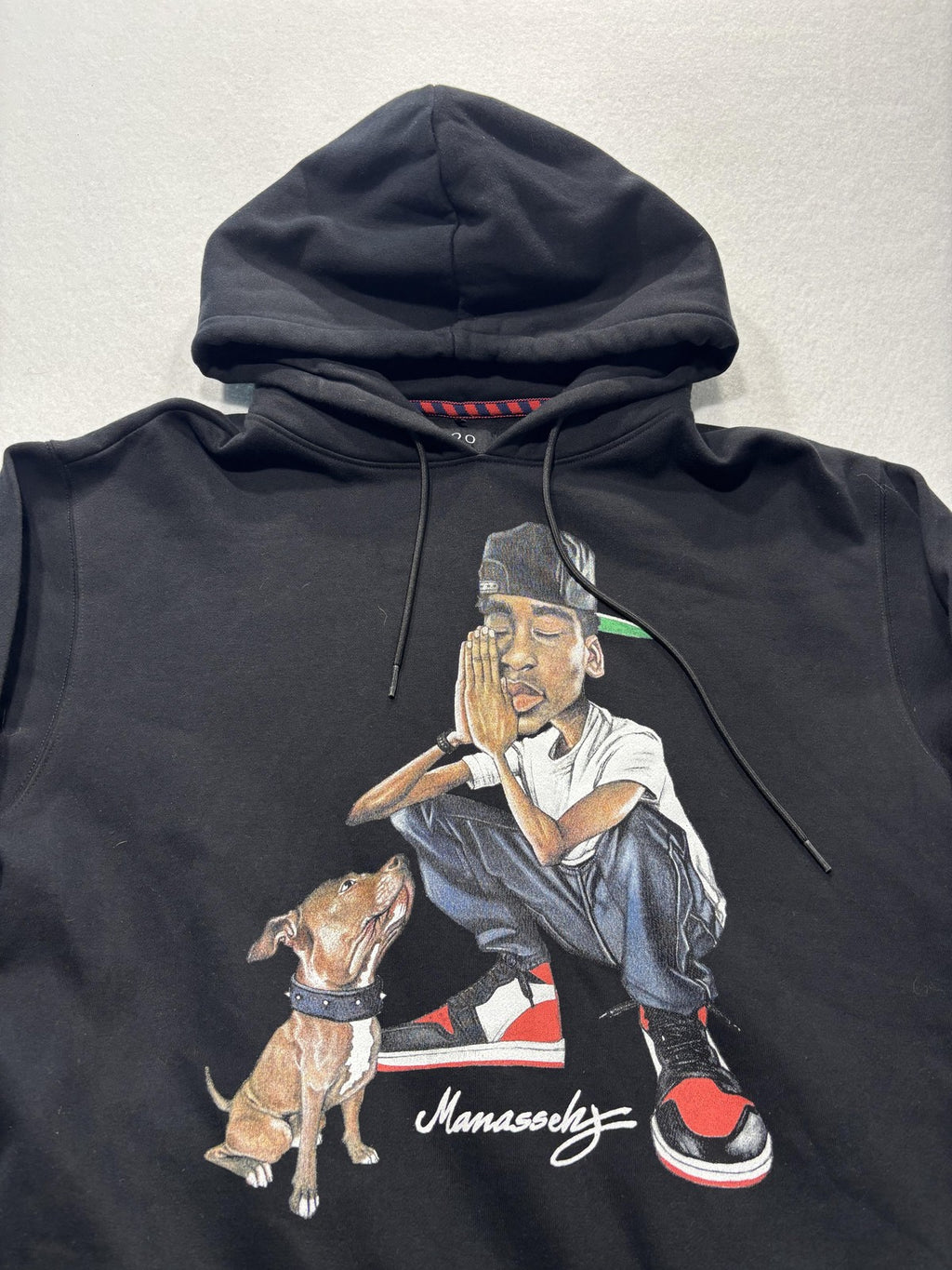 AKOO Hoodie Mens Large Black Fleece Pullover Praying Boy Dog Graphic Streetwear
