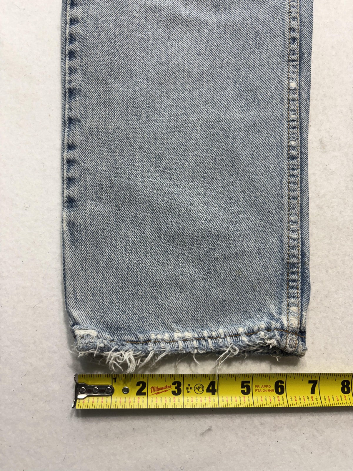 Levi's 560 Loose Fit Jeans Mens 32x32 Blue Light Wash Straight Distressed USA