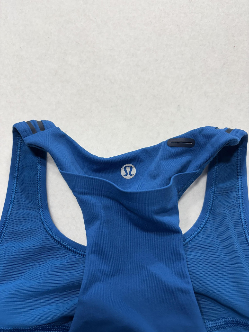 Lululemon Sports Bra Womens 8 Blue Racerback Medium Support Reflective Running