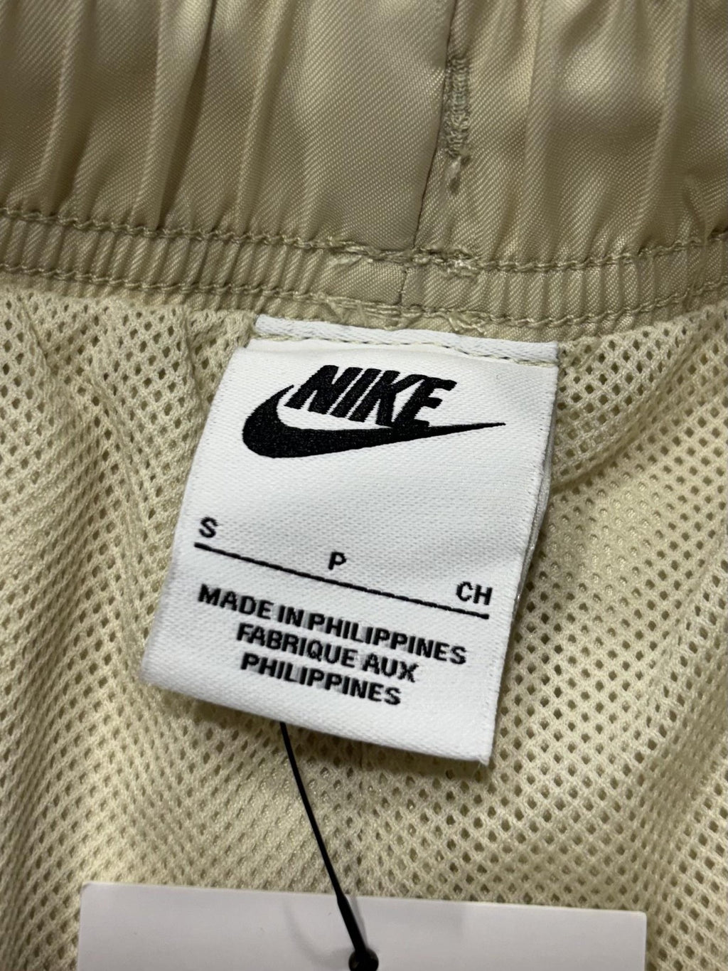 Nike Swim Shorts Mens Small Beige Standard Fit Above Knee Lined Pockets