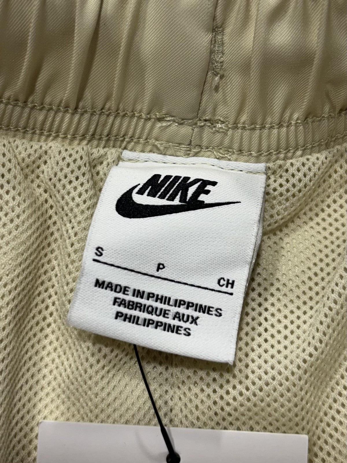 Nike Swim Shorts Mens Small Beige Standard Fit Above Knee Lined Pockets
