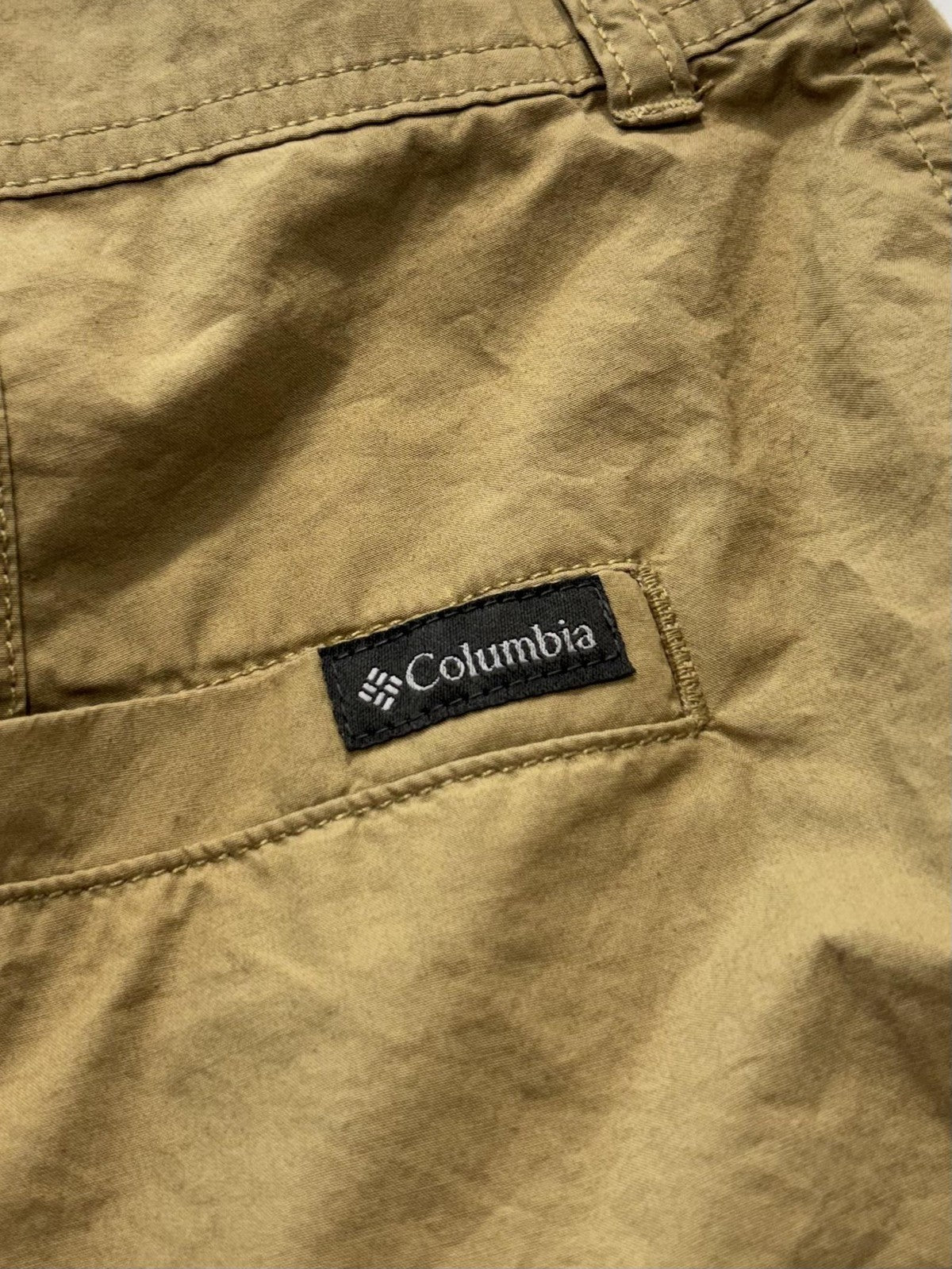 Columbia Chino Shorts Mens 38 Beige 8" Inseam Lined Lightweight Travel Casual