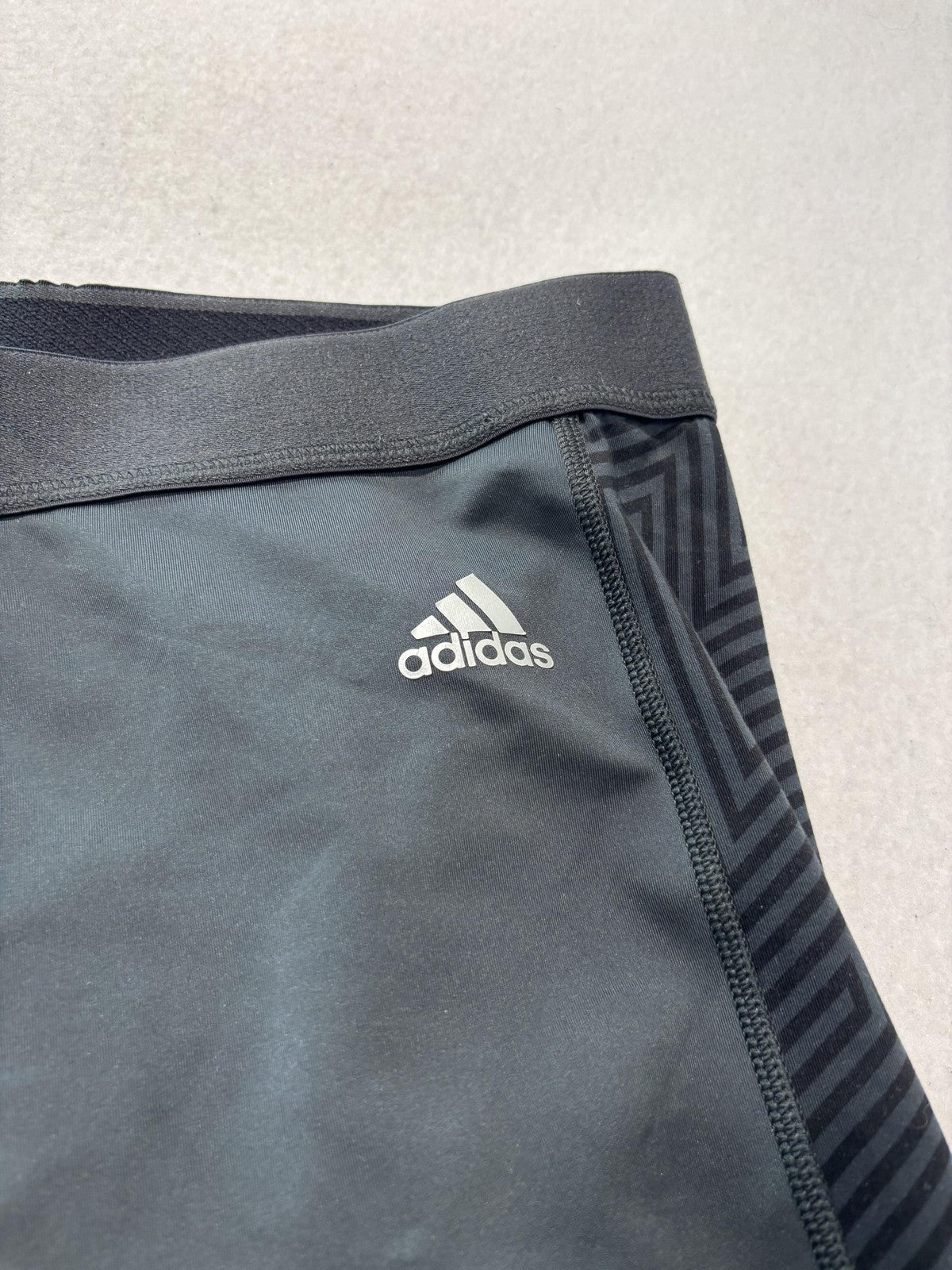 Adidas Leggings Mens XL Gray Techfit Compression 3/4 Length Athletic Running