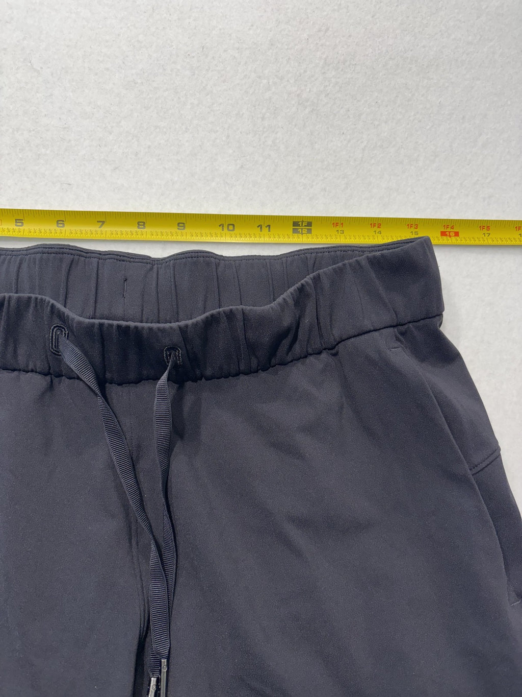 Lululemon Pants Womens 8 Black Cropped Elastic Waist Drawstring Athletic Lounge