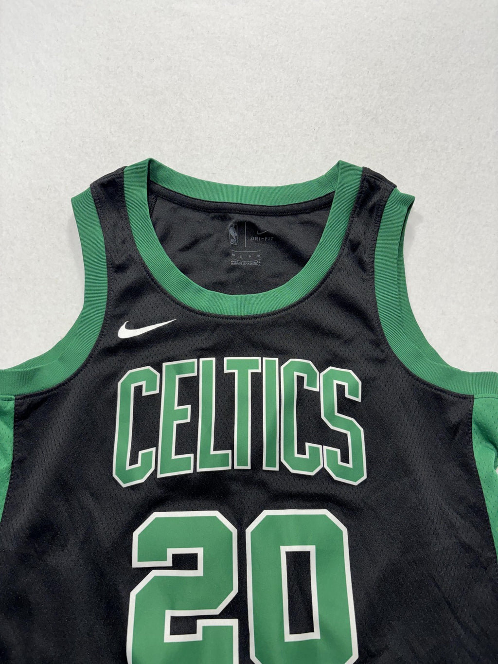 Boston Celtics Jersey Mens 40 Black NBA Nike Gordon Hayward 20 Swingman