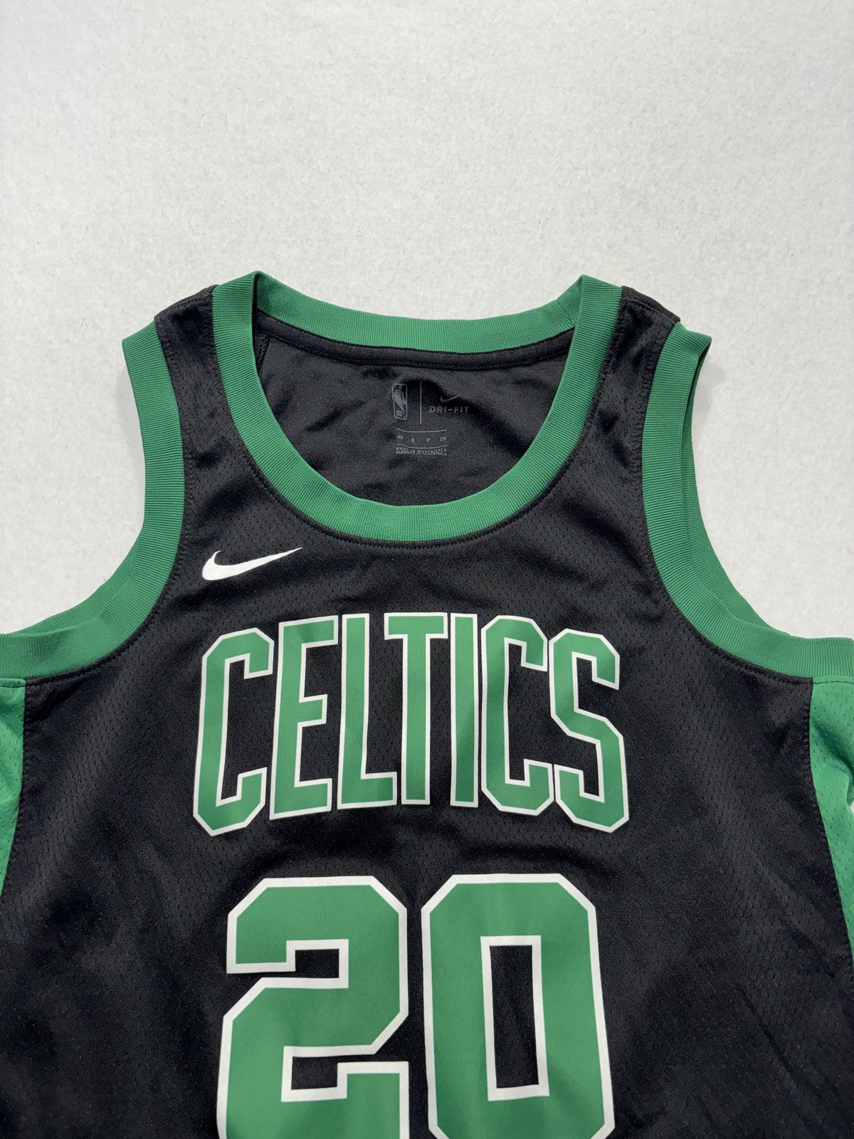 Boston Celtics Jersey Mens 40 Black NBA Nike Gordon Hayward 20 Swingman